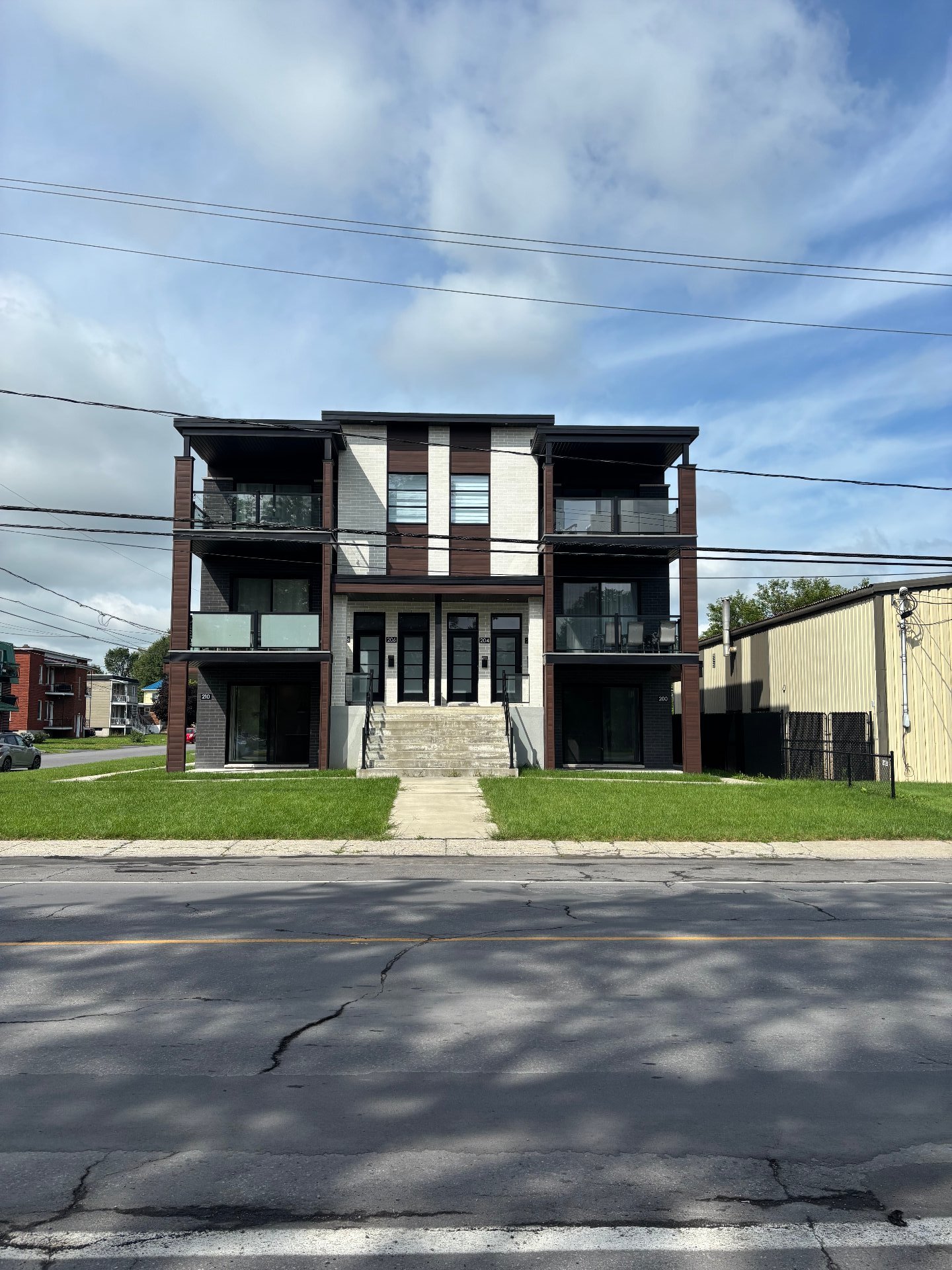 210 Rue Jacques-Cartier S. — photo 1