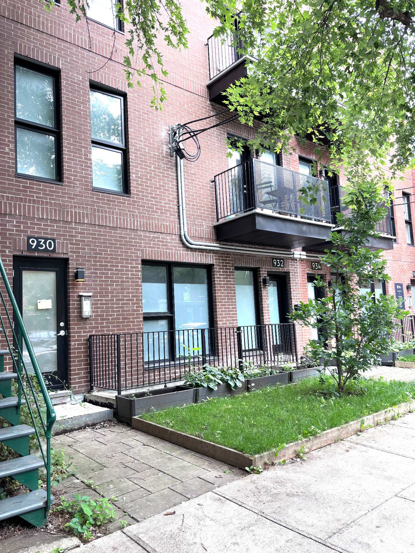 930 Rue Charlevoix — photo 1