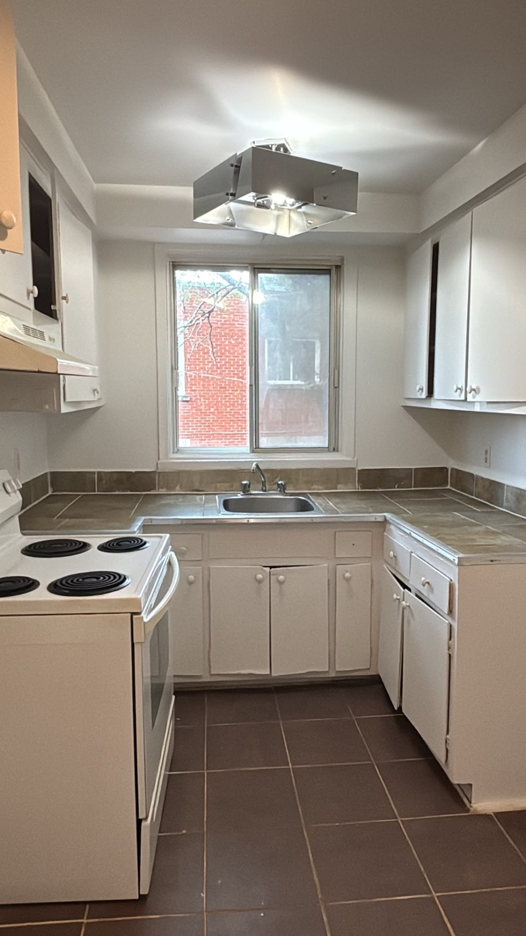 2650 Rue Goyer — photo 1
