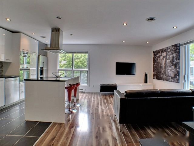 450 Rue De La Gauchetière E. — photo 3