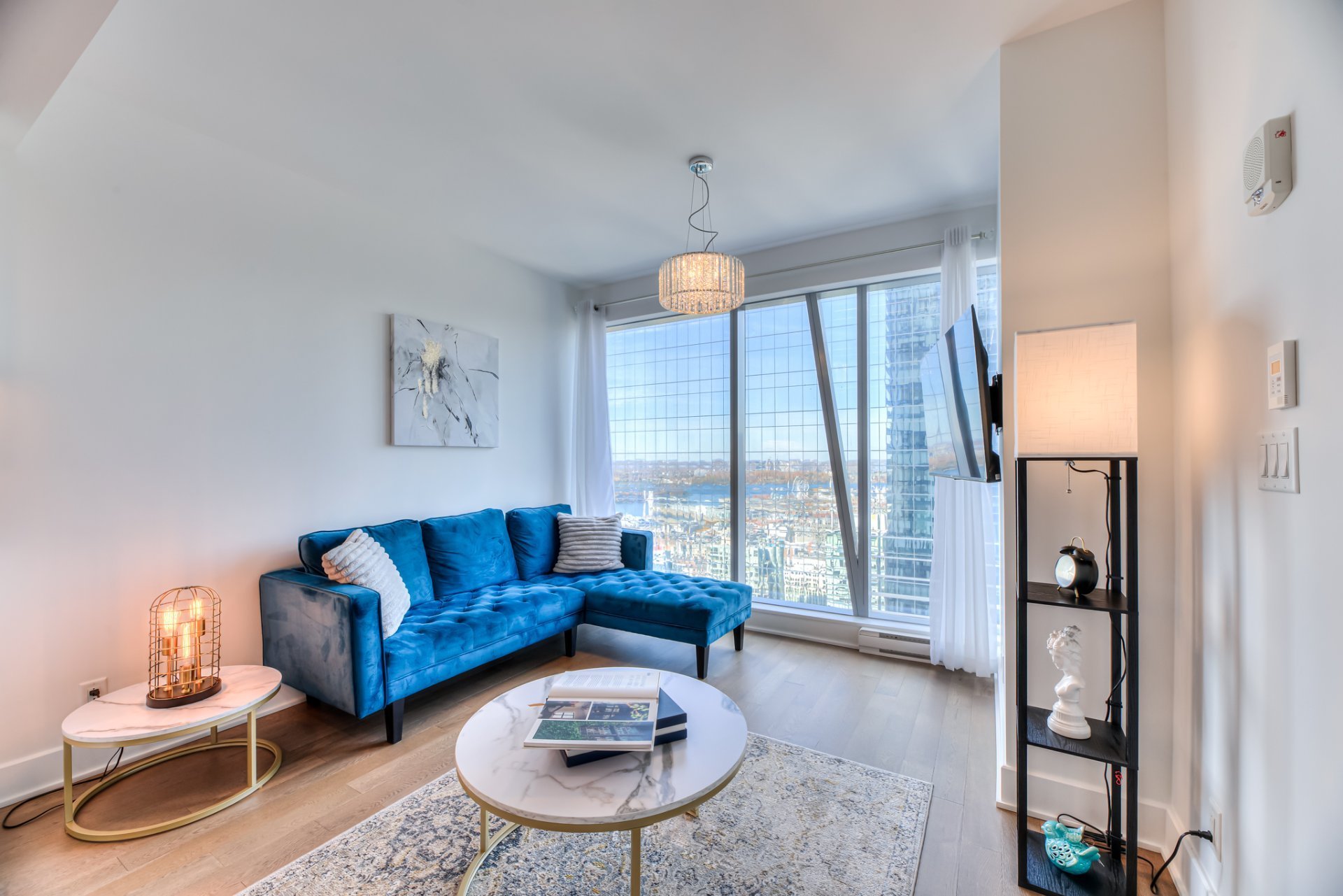 720 Rue St-Jacques — photo 3