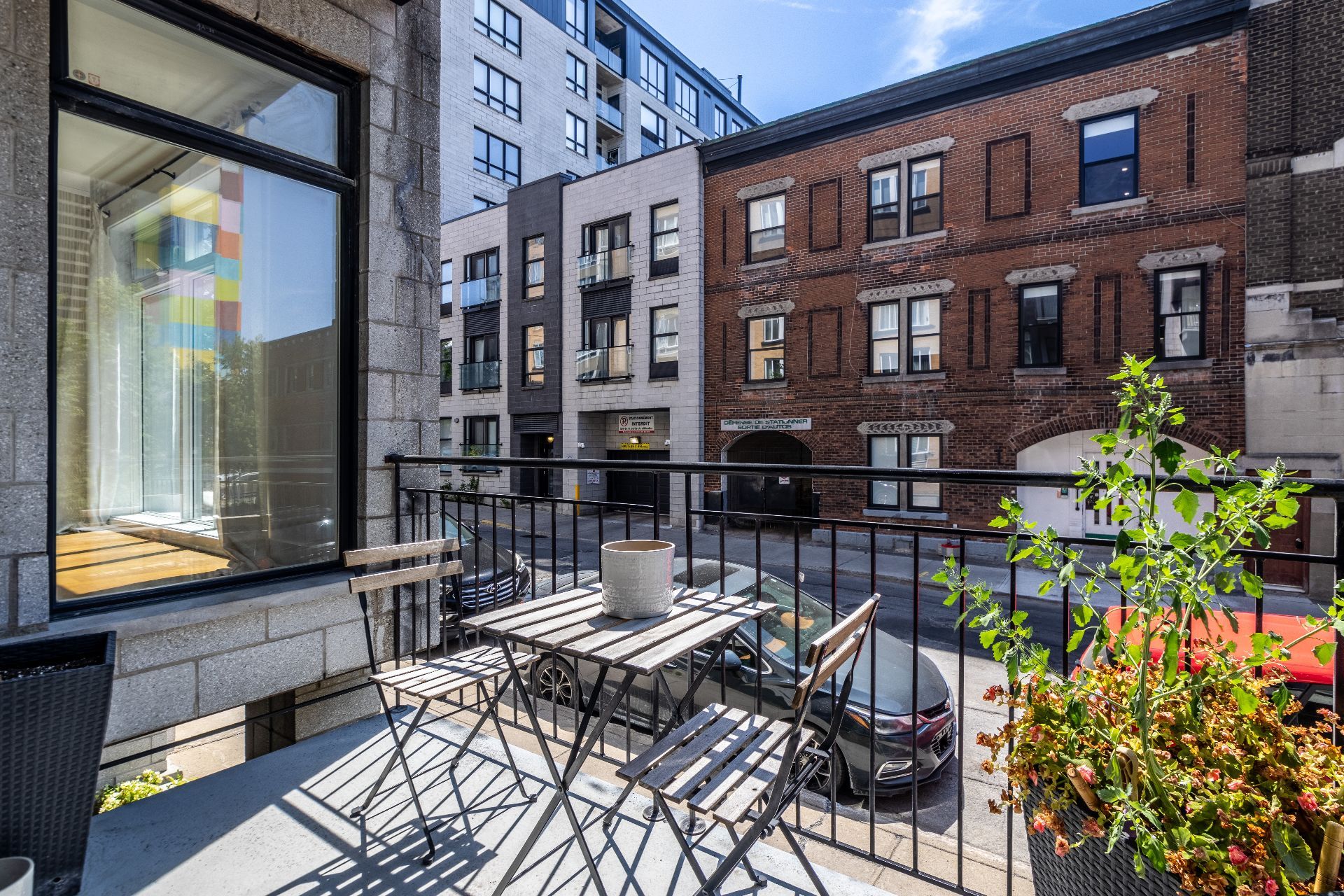 1203 Rue St-Christophe — photo 2