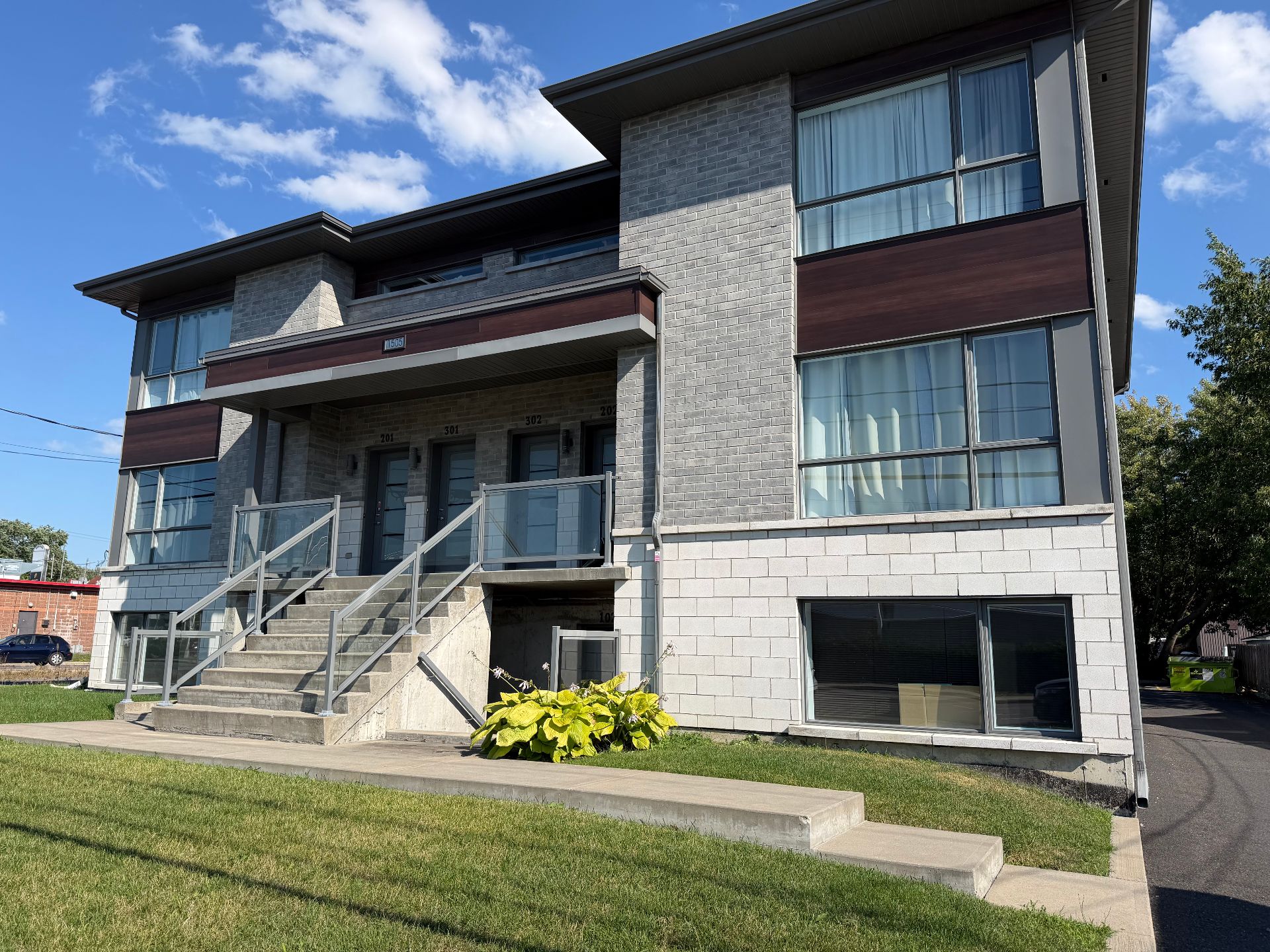 1505 Rue Bernier — photo 1