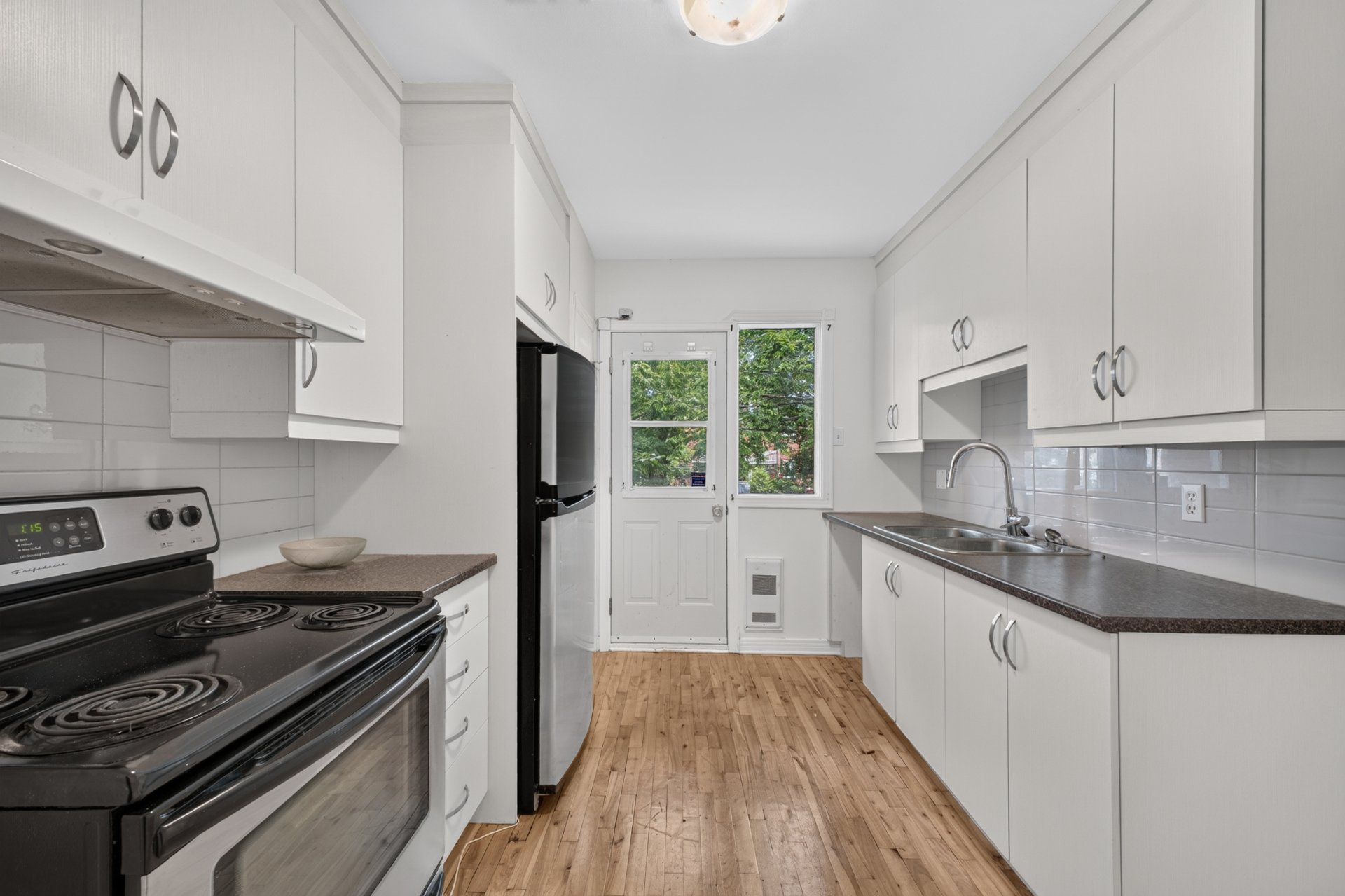 2459 Av. Dollard — photo 2
