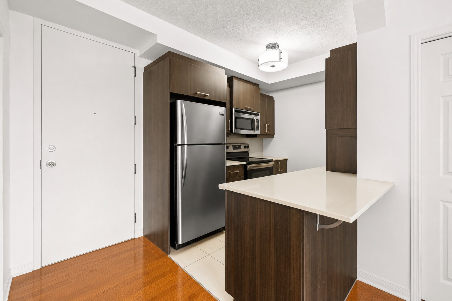 4975 Rue Jean-Talon O. — photo 2