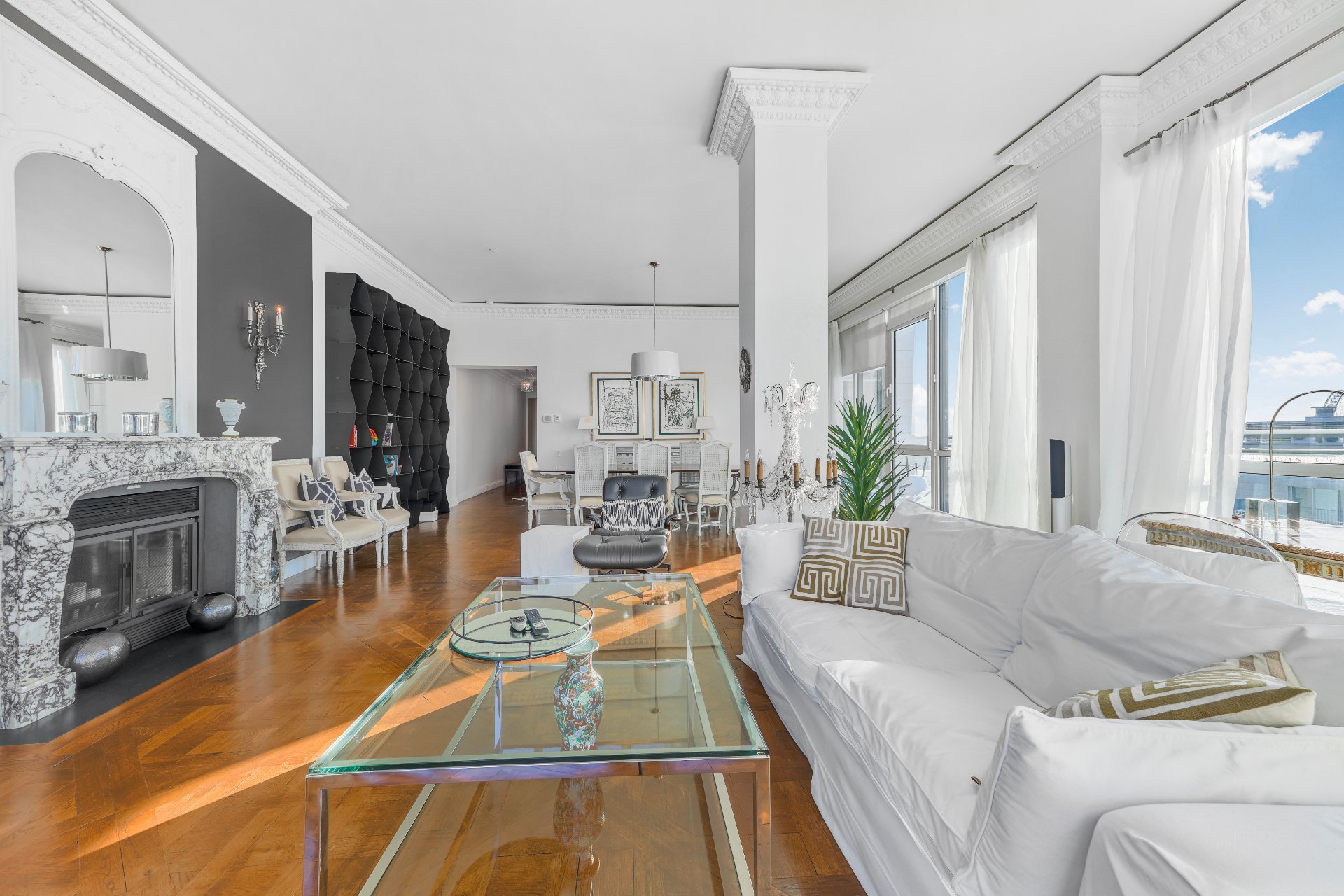 801 Rue de la Commune E. — photo 3