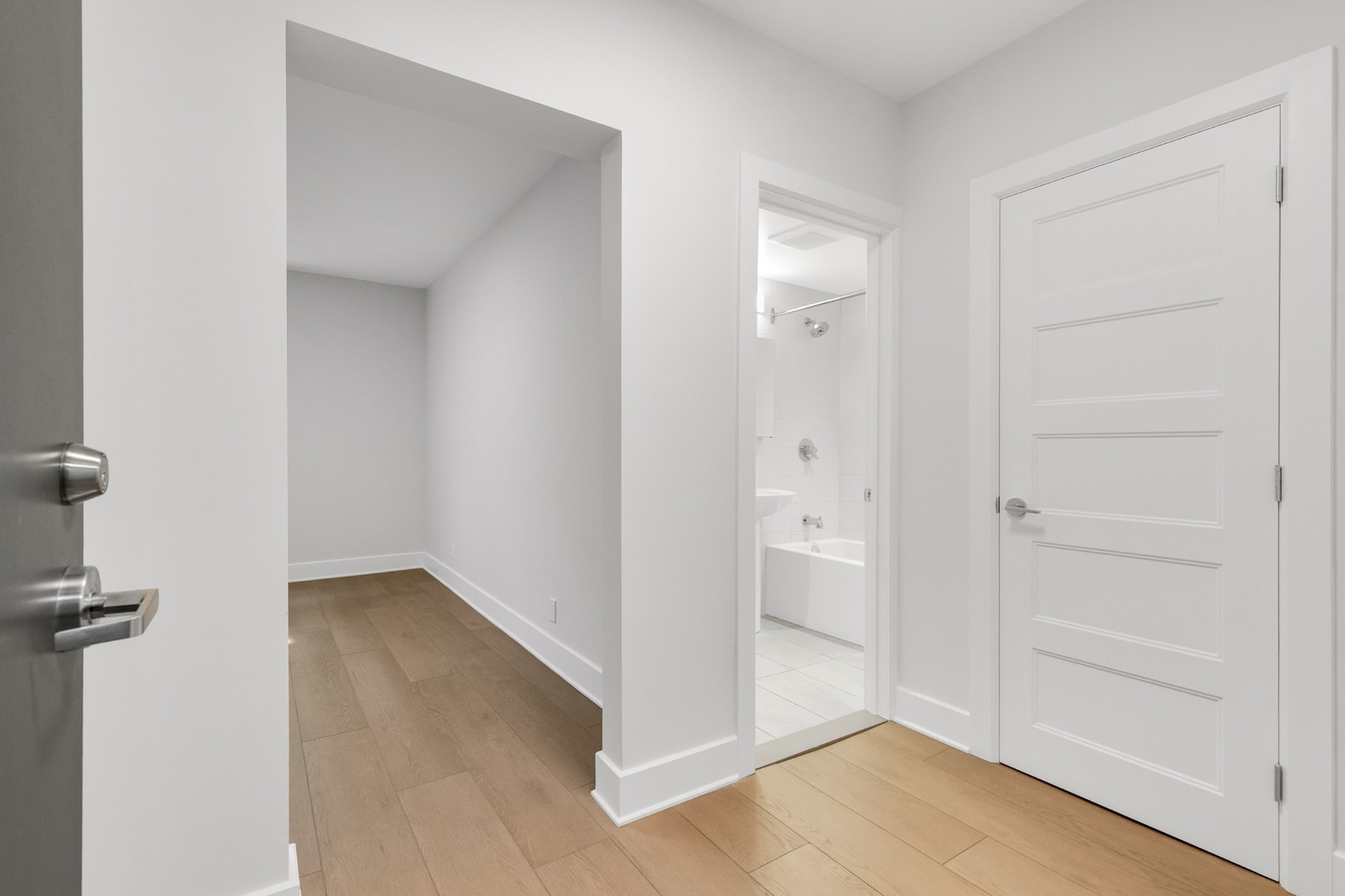 4655 Av. Madison — photo 3