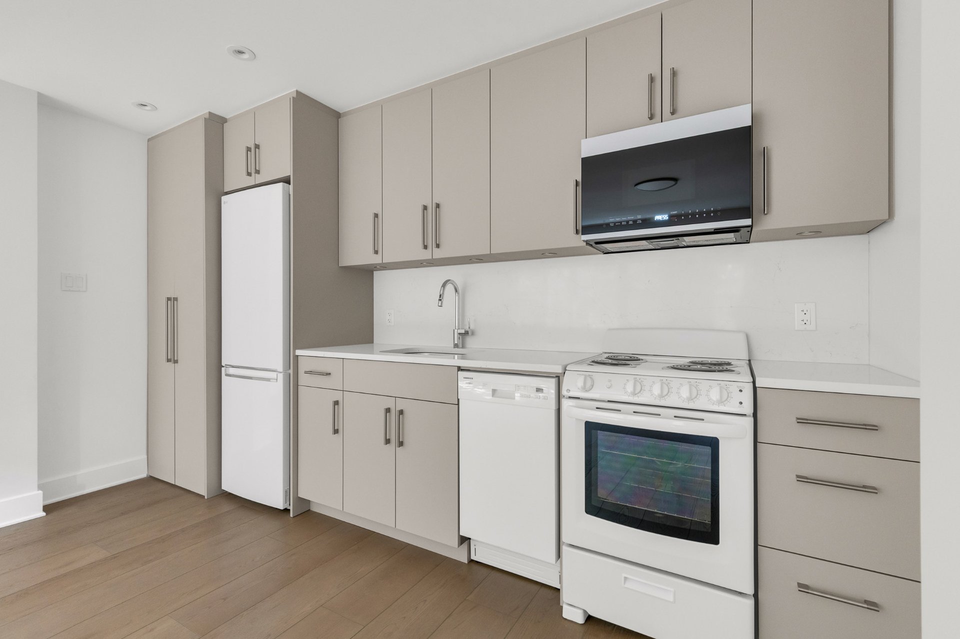 4655 Av. Madison — photo 1