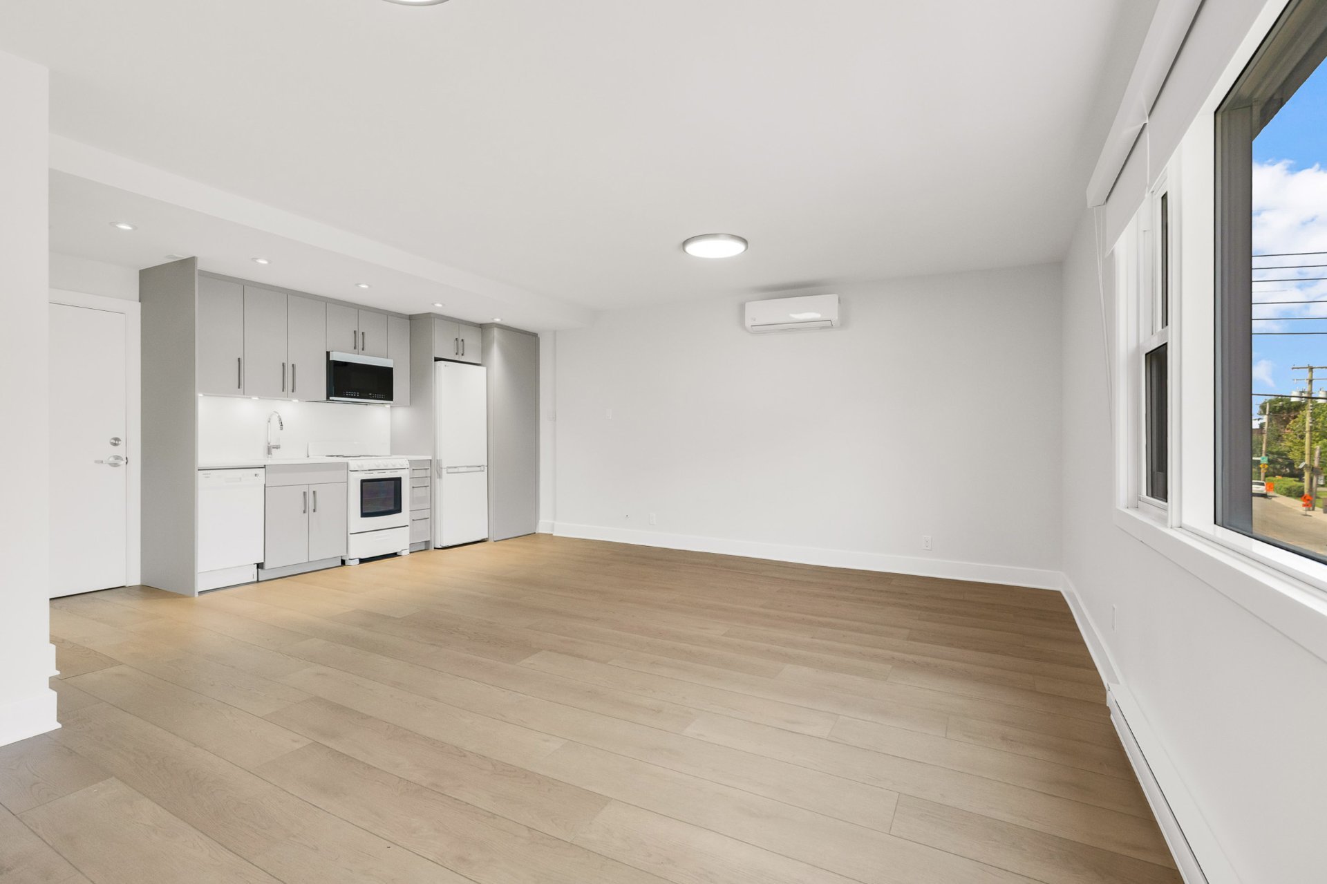 4655 Av. Madison — photo 1
