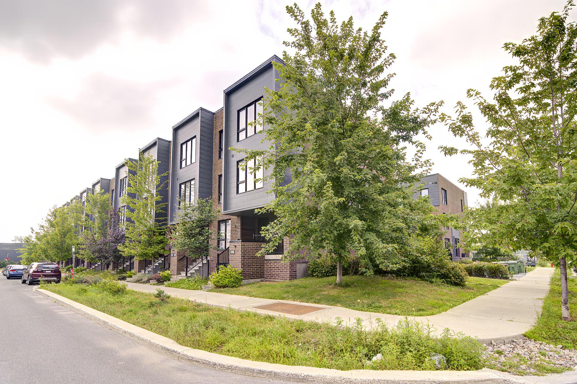 398 Av. Skaniatarati — photo 1