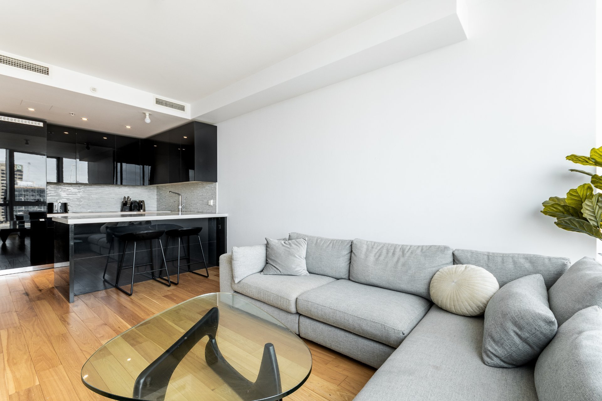 1188 Av. Union — photo 2