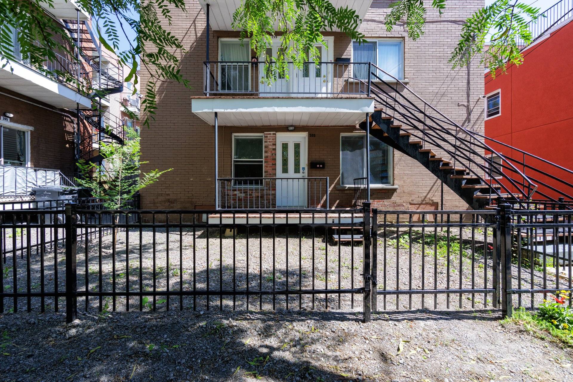 203 Rue Lafleur — photo 1