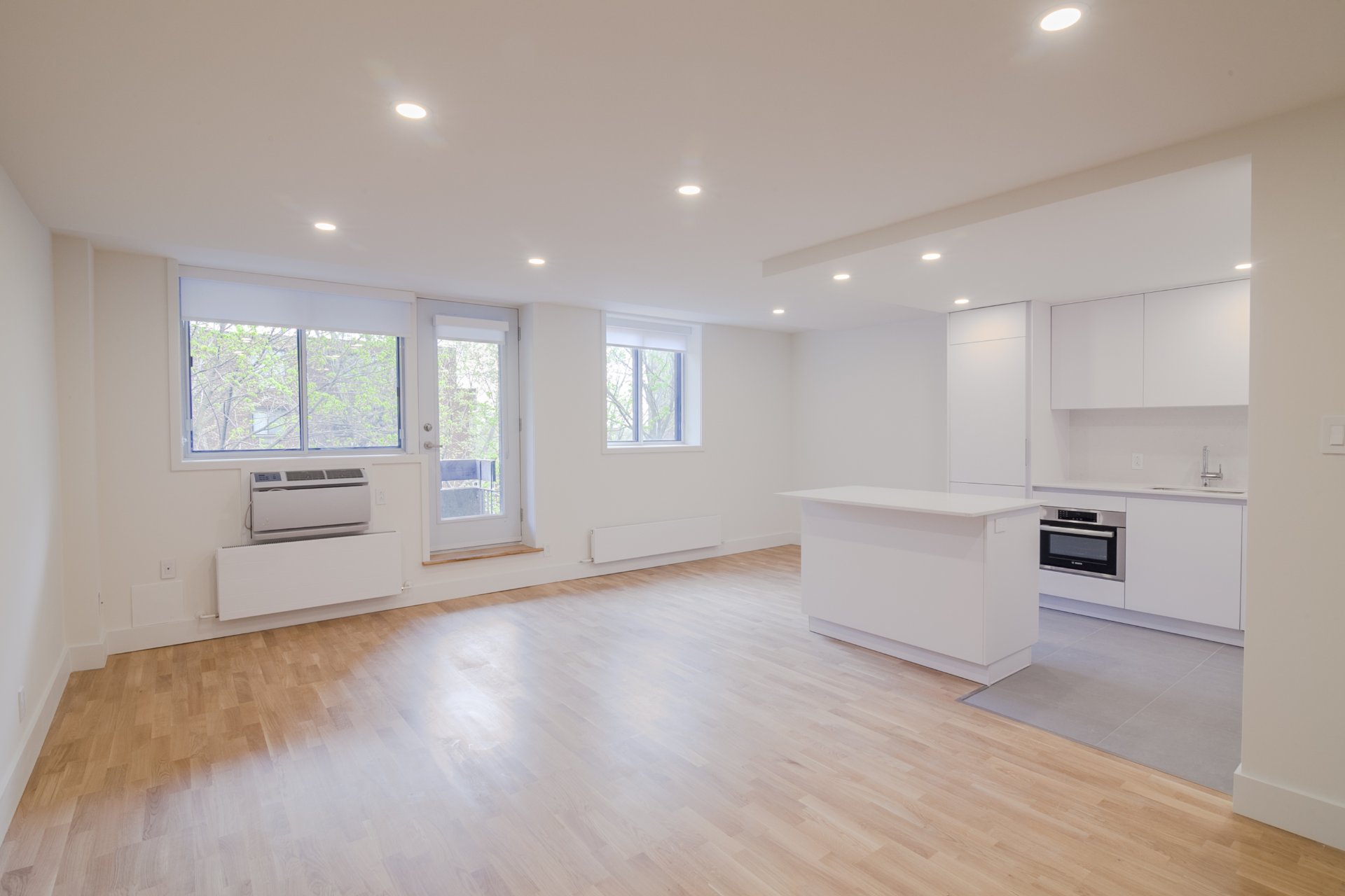 4800 Boul. De Maisonneuve O. — photo 2