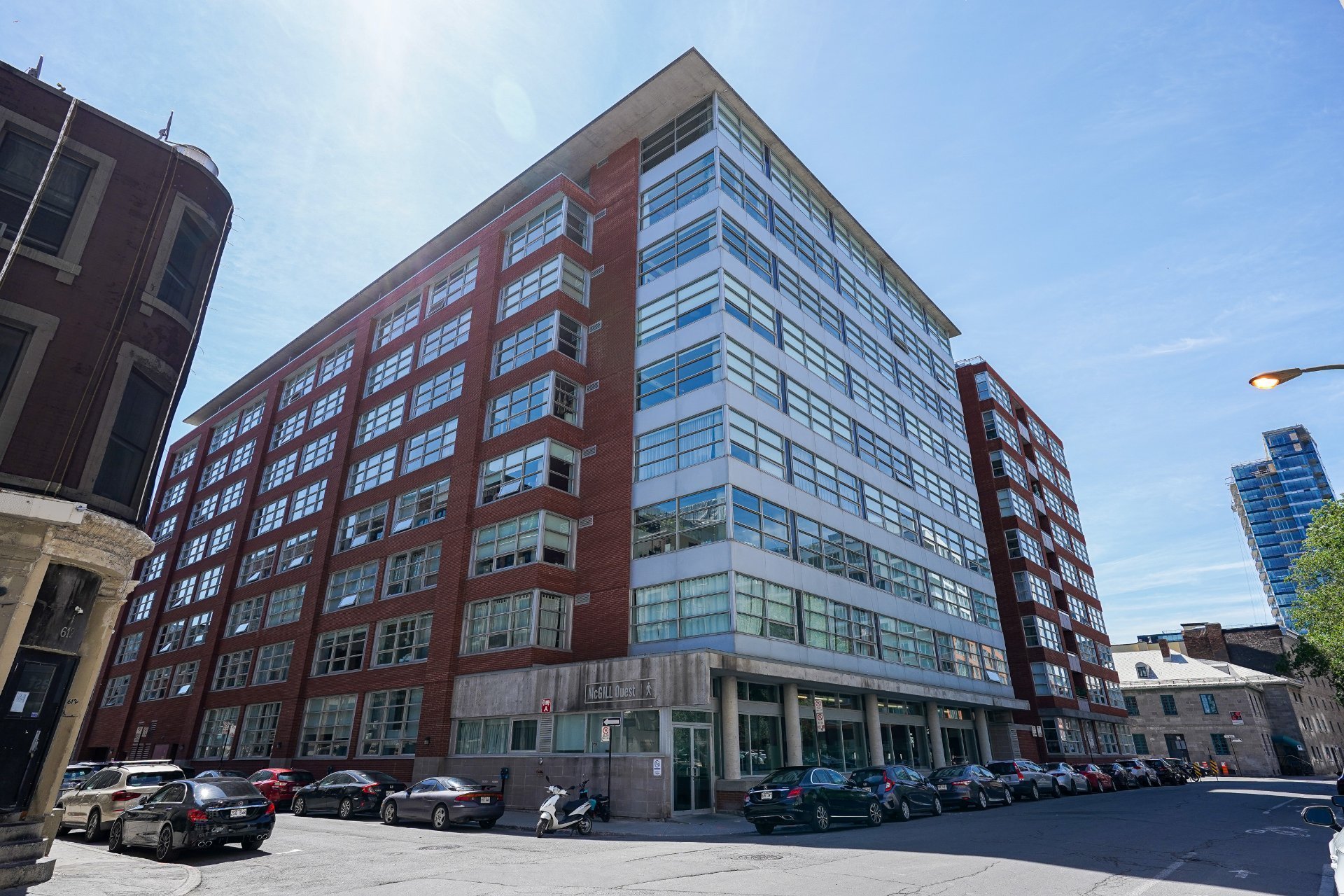 630 Rue William — photo 1