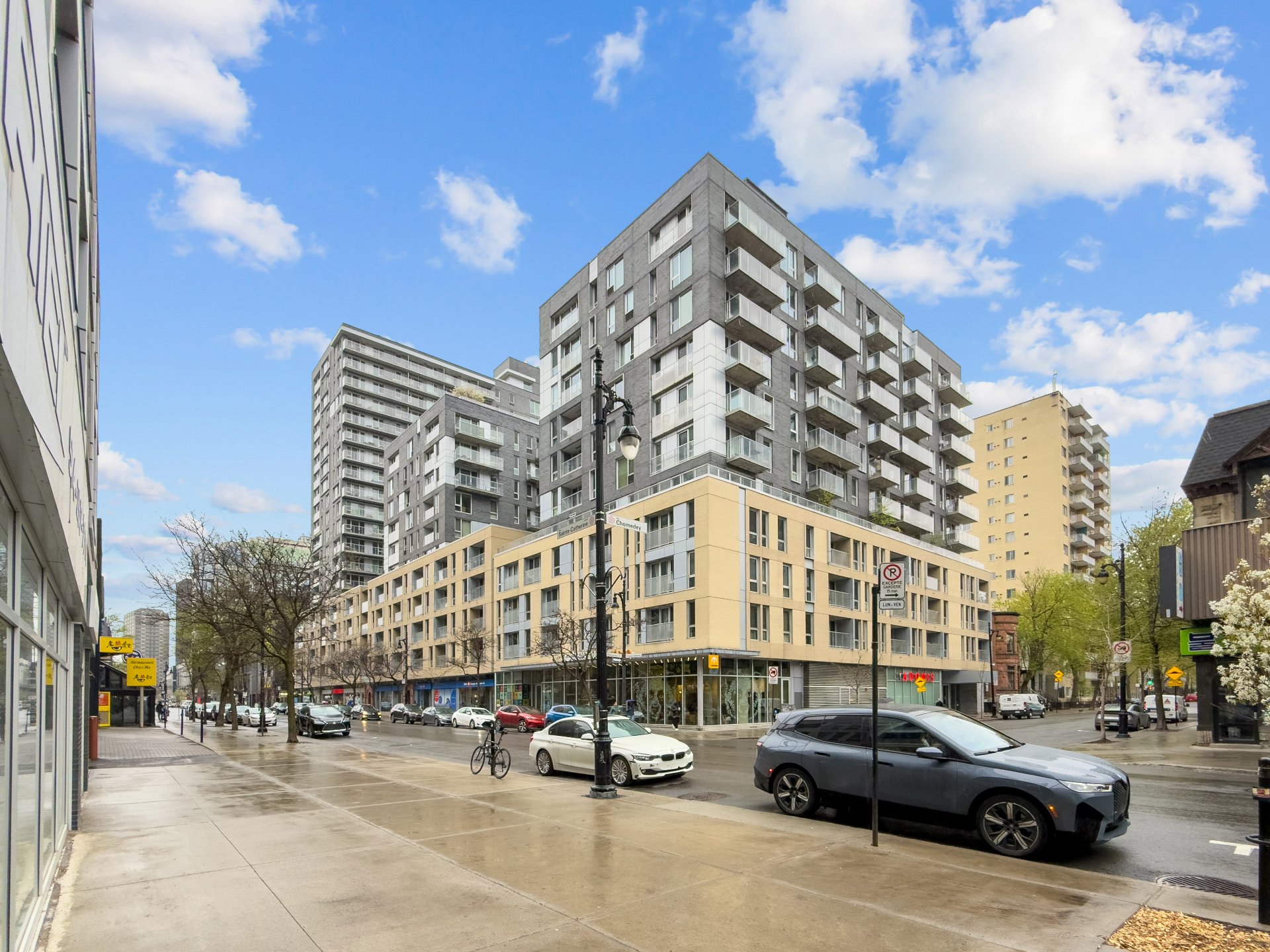 1414 Rue Chomedey — photo 1