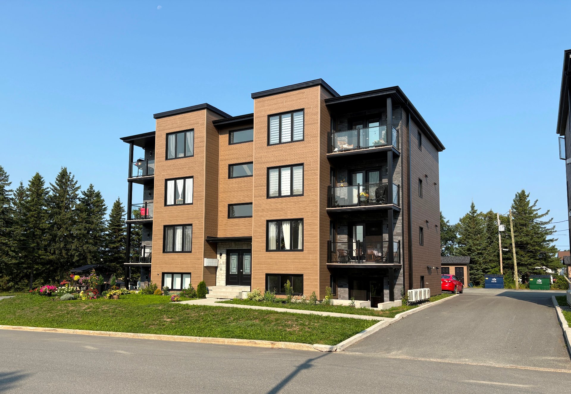 313 Av. Nault — photo 1