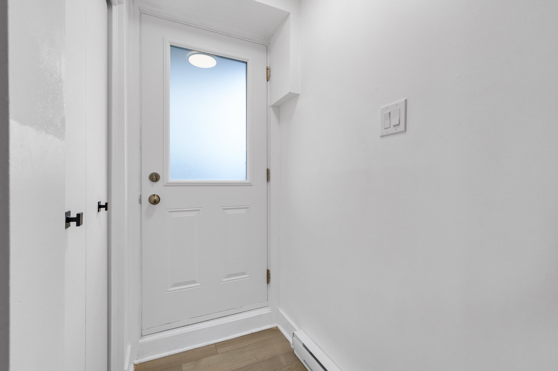 5725A Av. Lockwood — photo 2