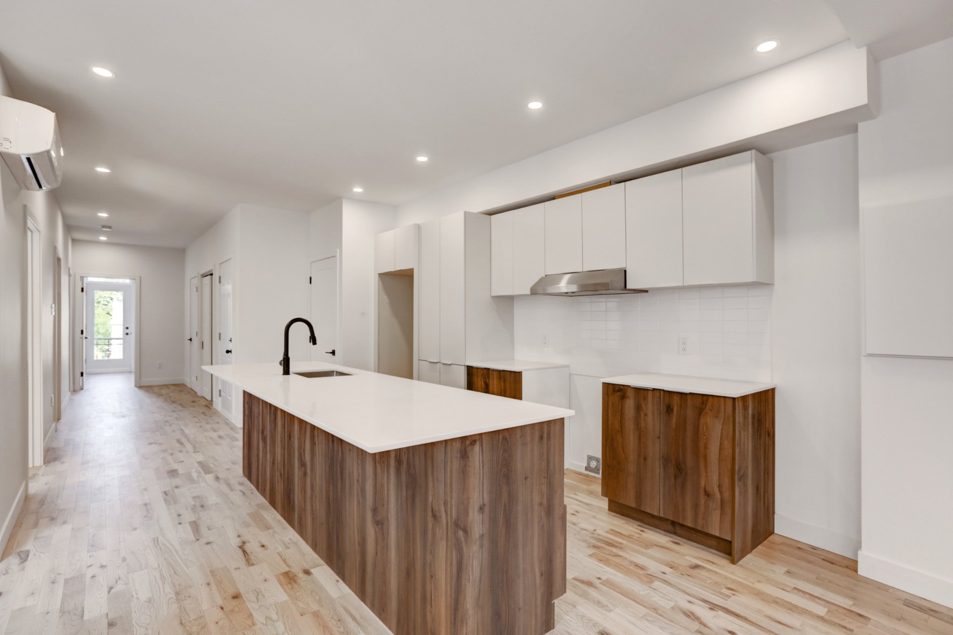 1420 Rue St-Clément — photo 3