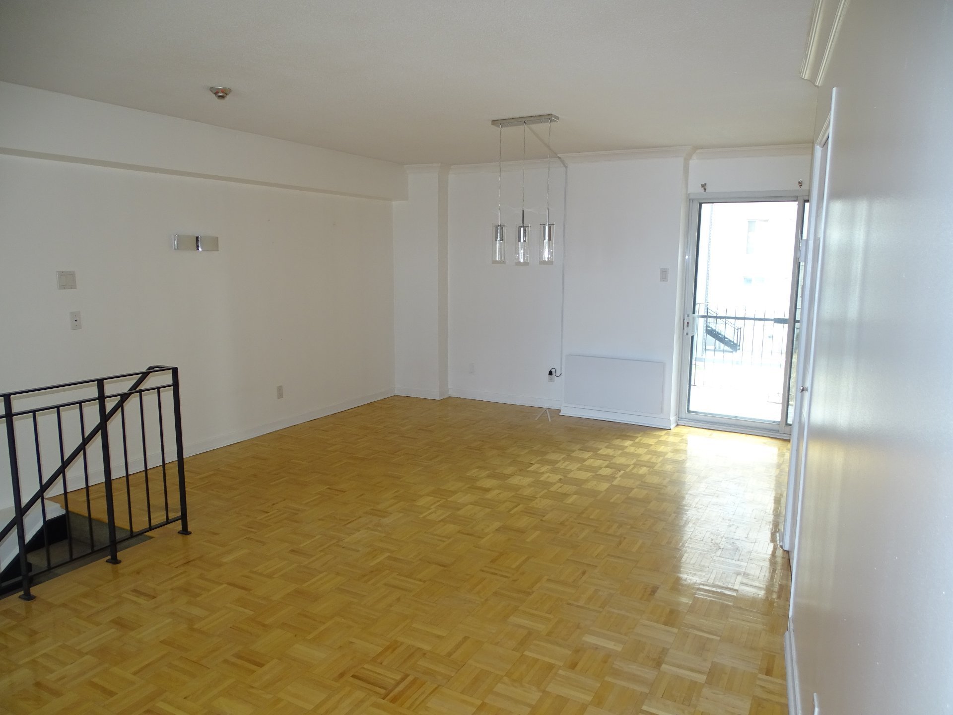 2900 Rue Édouard-Montpetit — photo 2