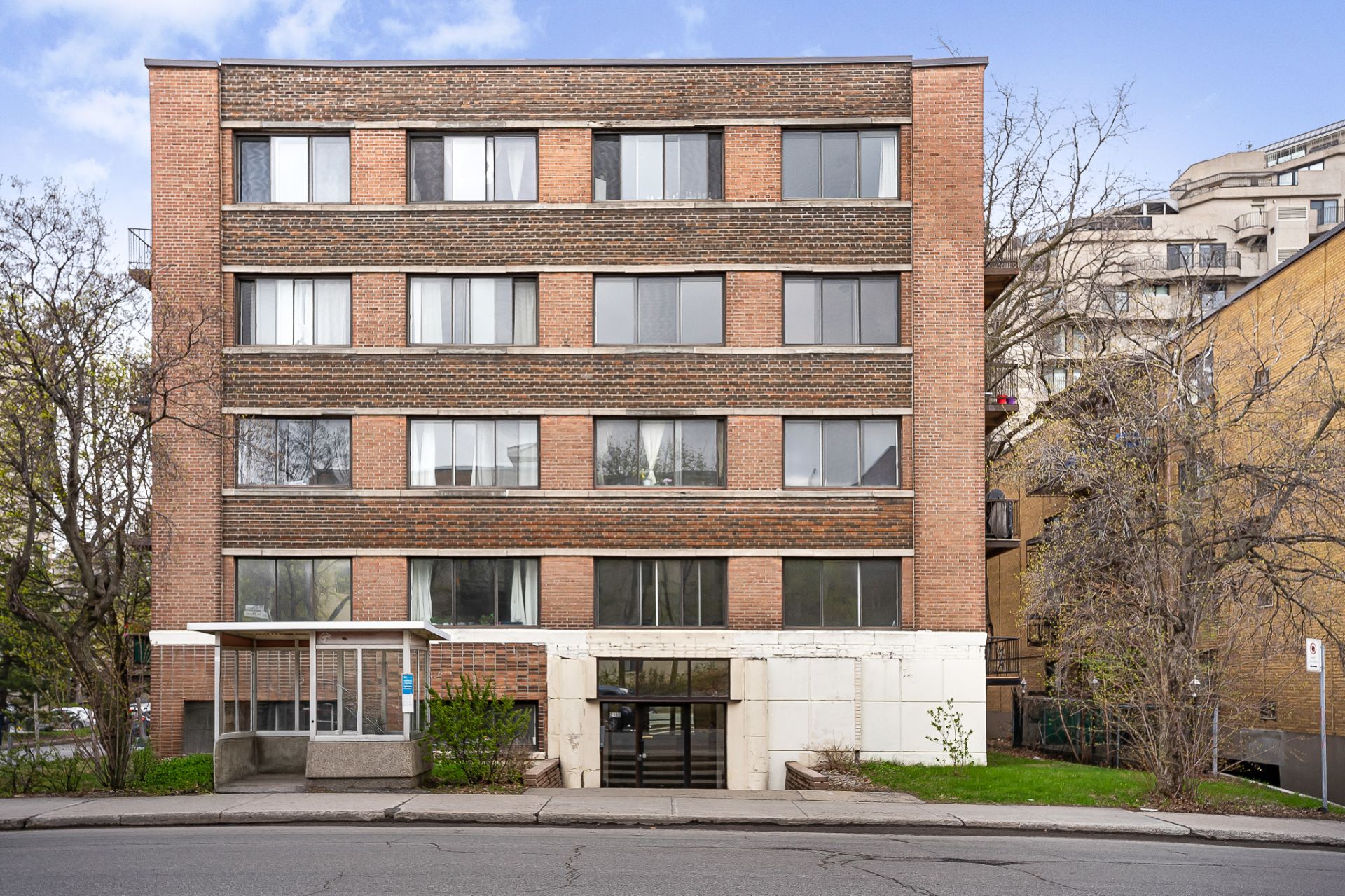 2180 Av. Van Horne — photo 1
