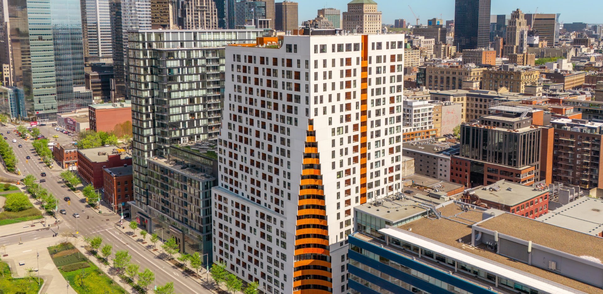 245 Boul. Robert-Bourassa — photo 1