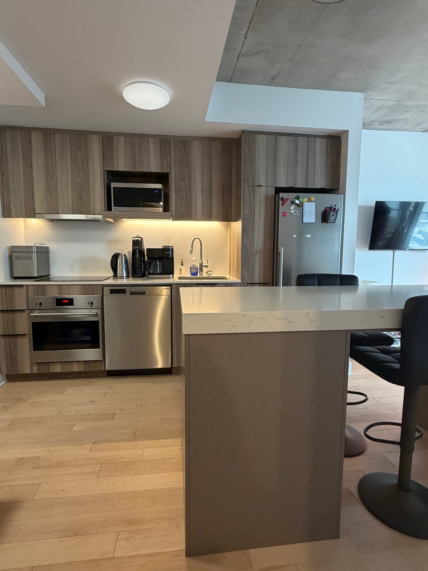 101 Rue Peel — photo 2