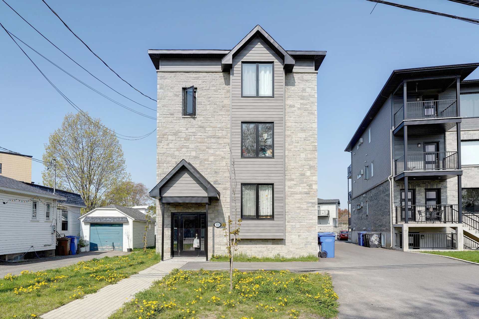 271 Rue Notre-Dame — photo 3