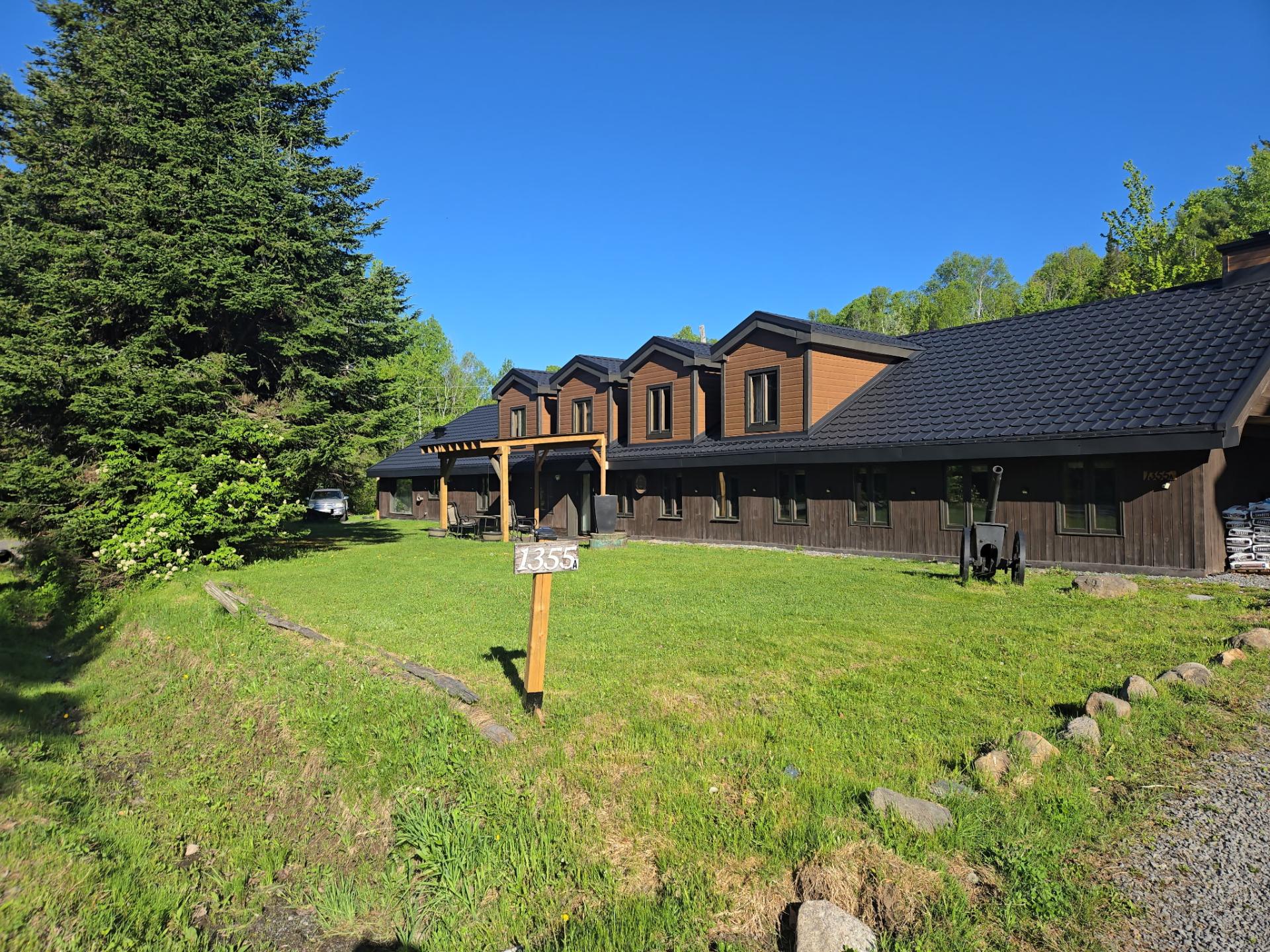 1355A Ch. du Mont-Loup-Garou — photo 1