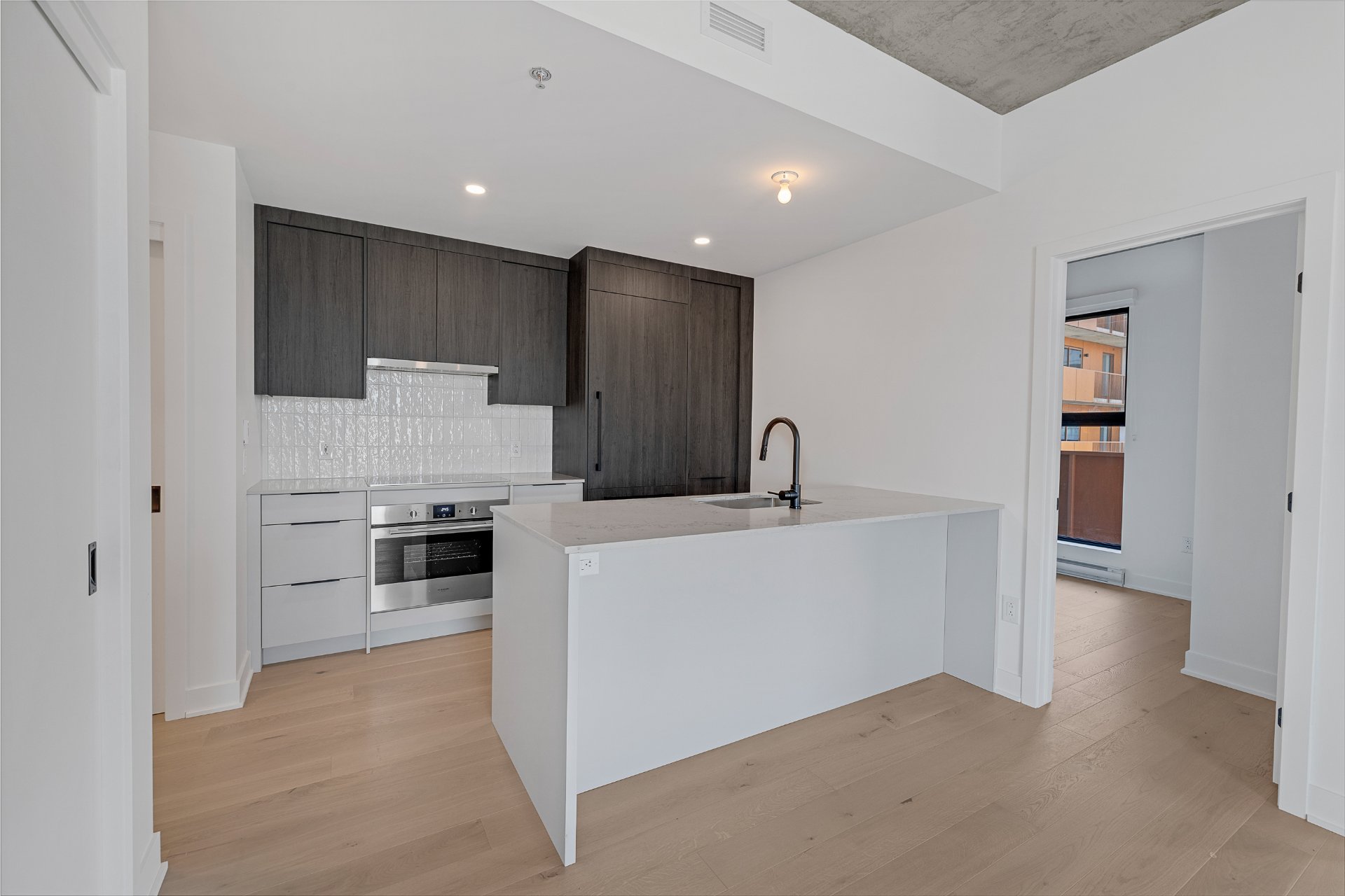 245 Boul. Robert-Bourassa — photo 3