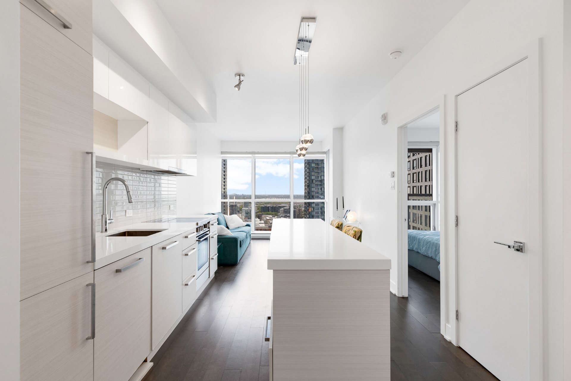 1050 Rue Drummond — photo 3