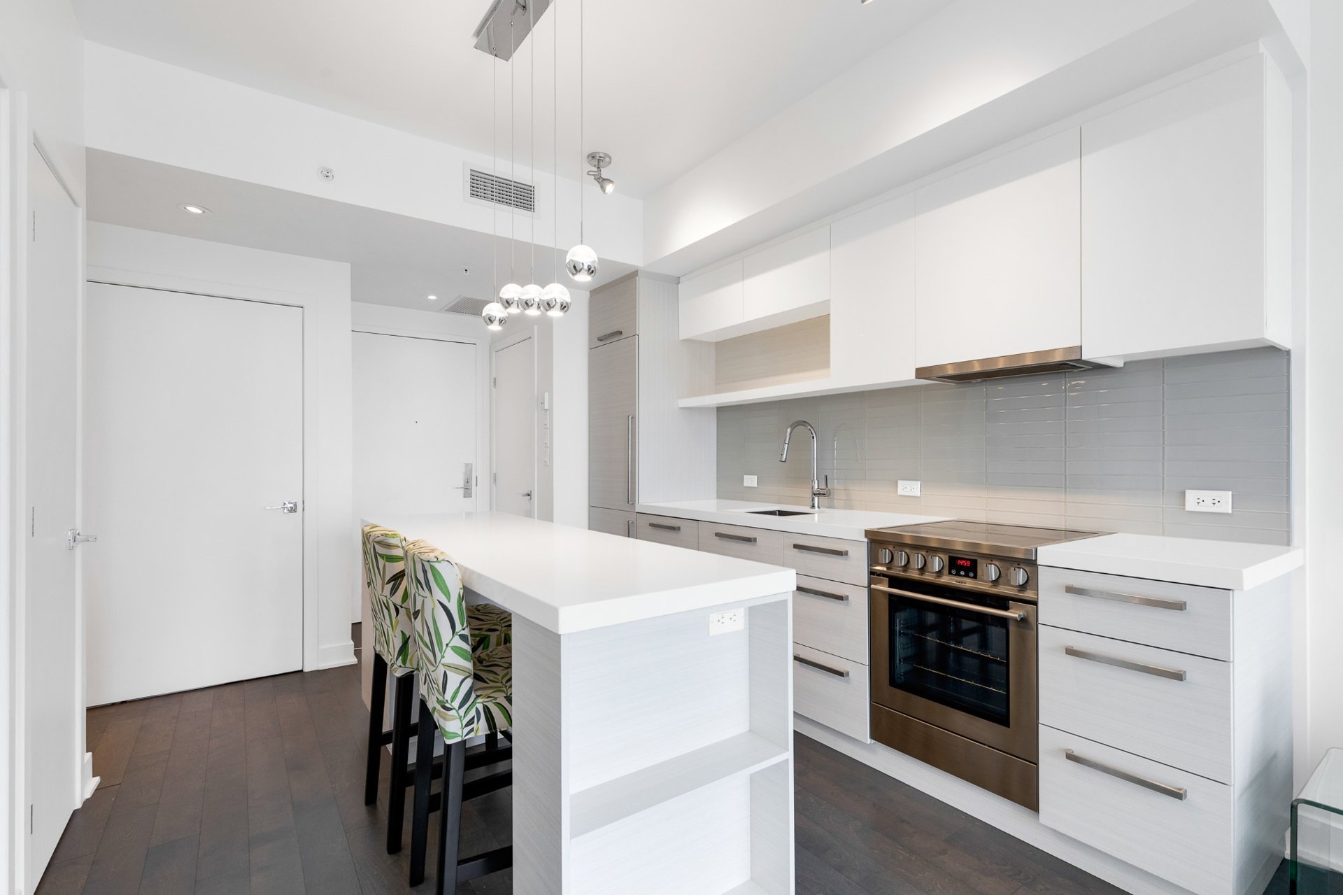 1050 Rue Drummond — photo 2