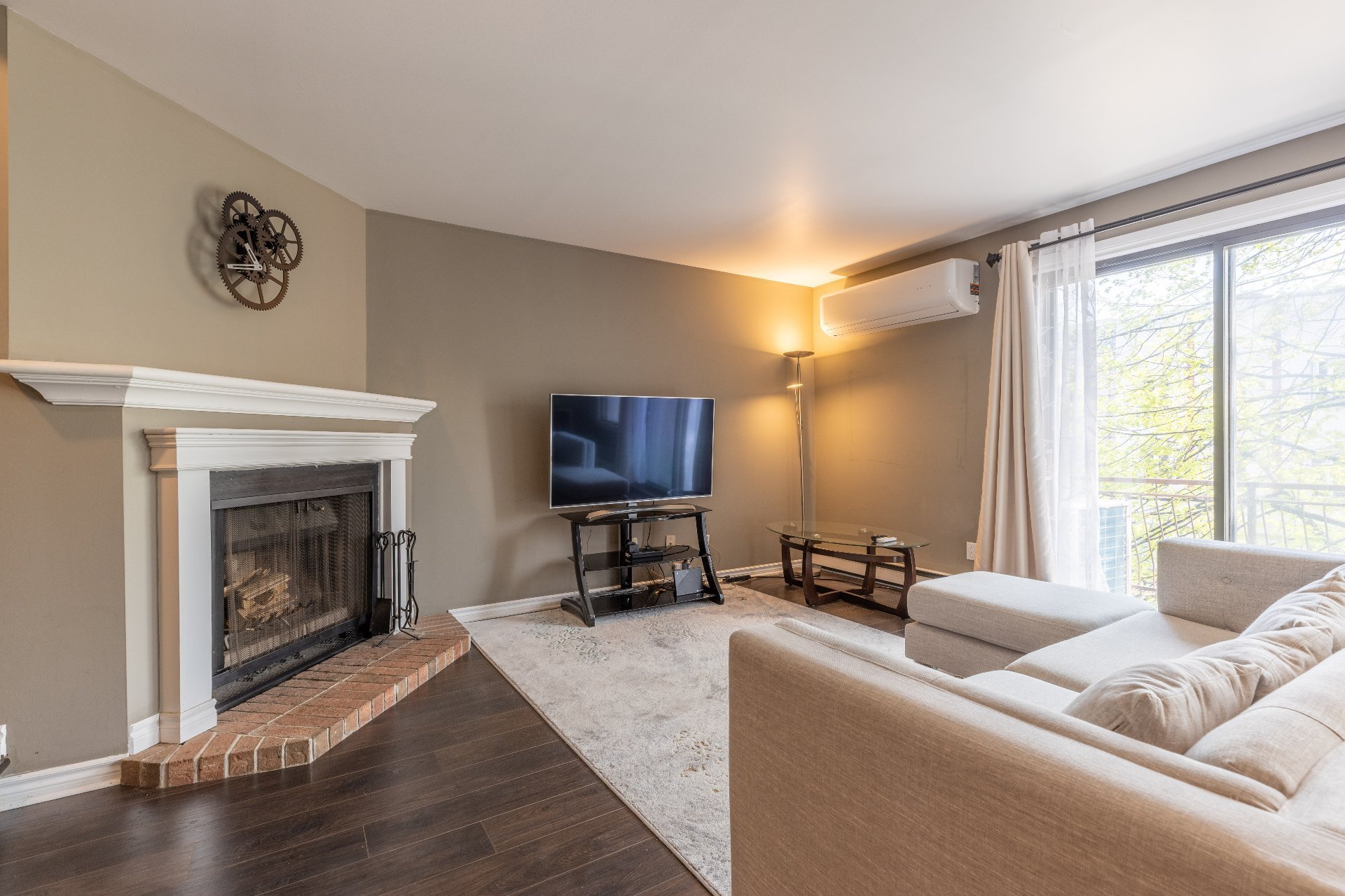 1431 Rue Notre-Dame O. — photo 1