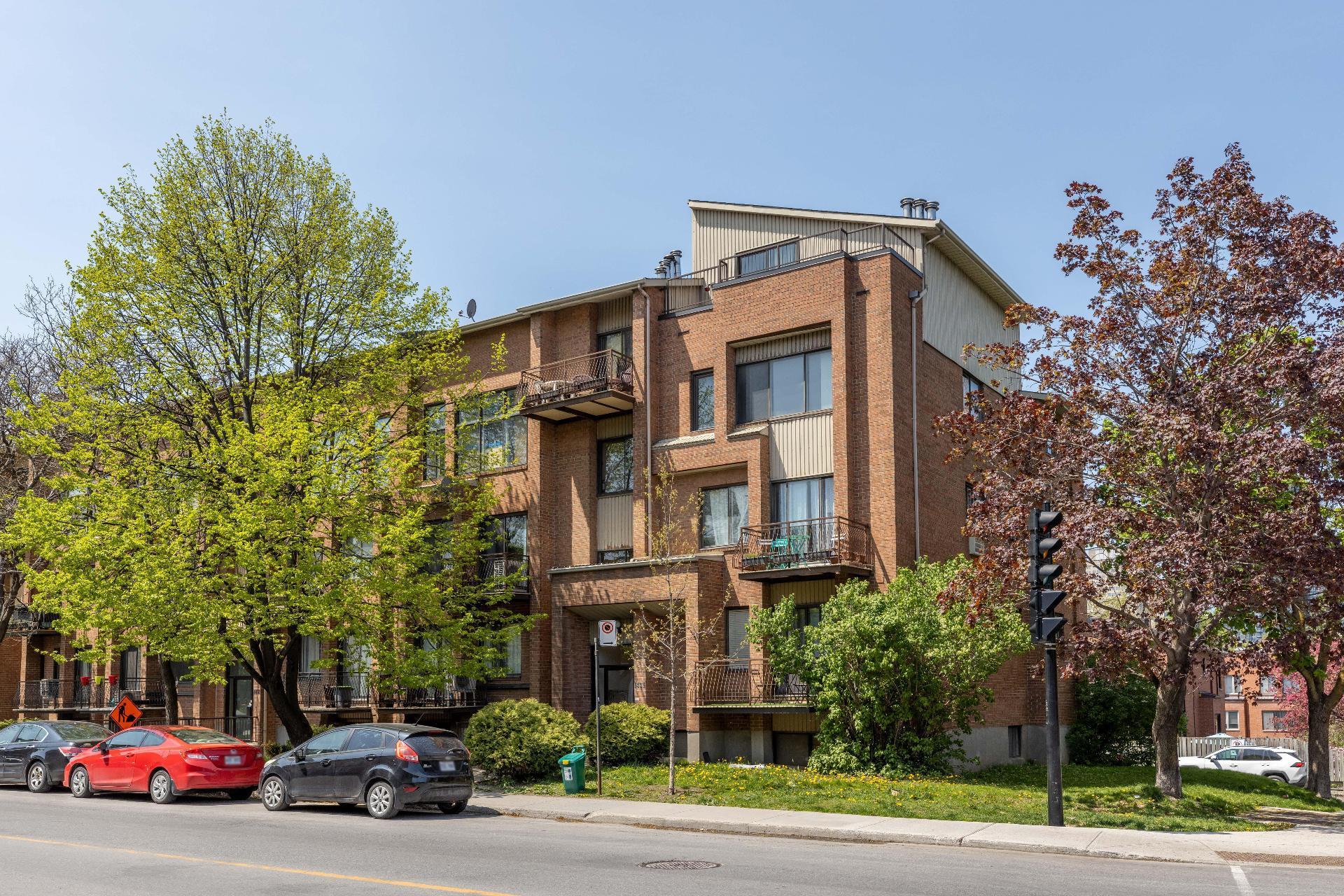 1431 Rue Notre-Dame O. — photo 2