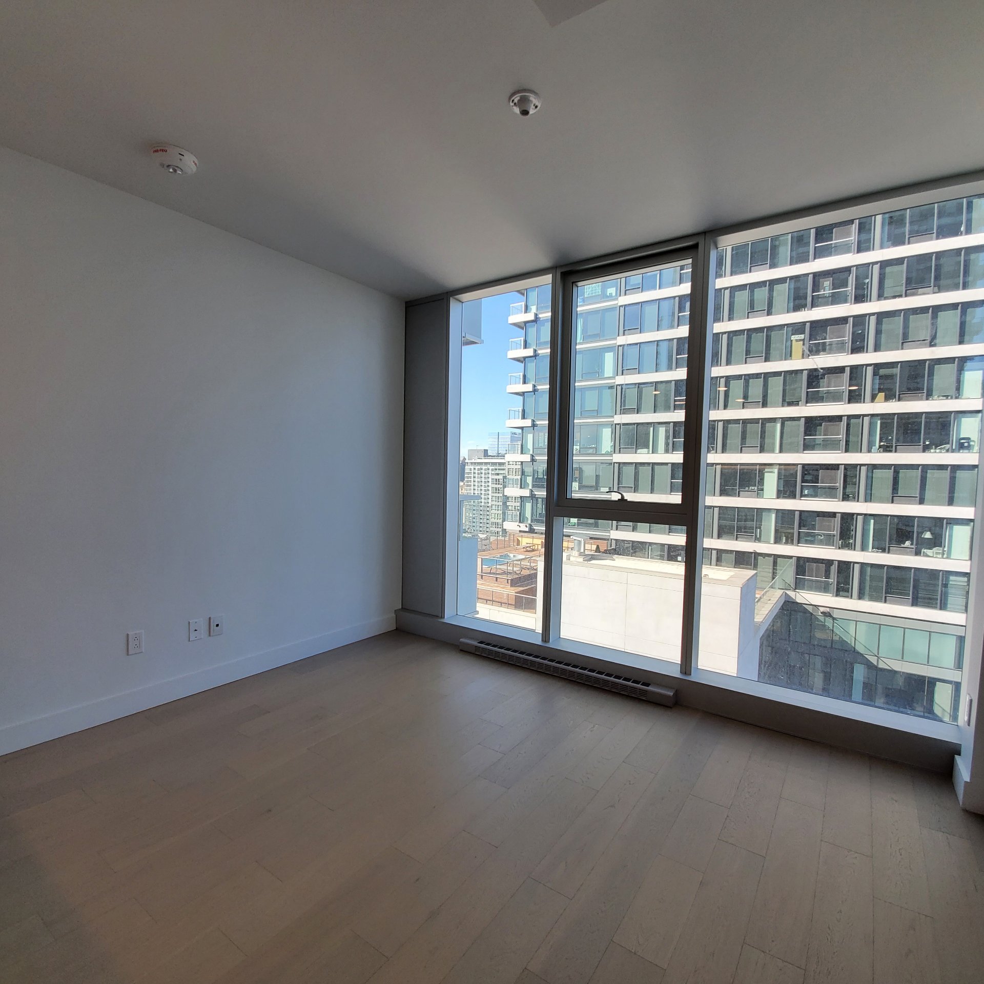 1400 Boul. René-Lévesque O. — photo 3