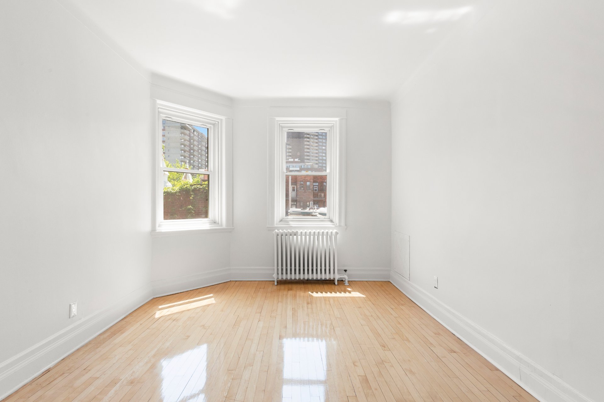 403 Boul. St-Joseph O. — photo 3