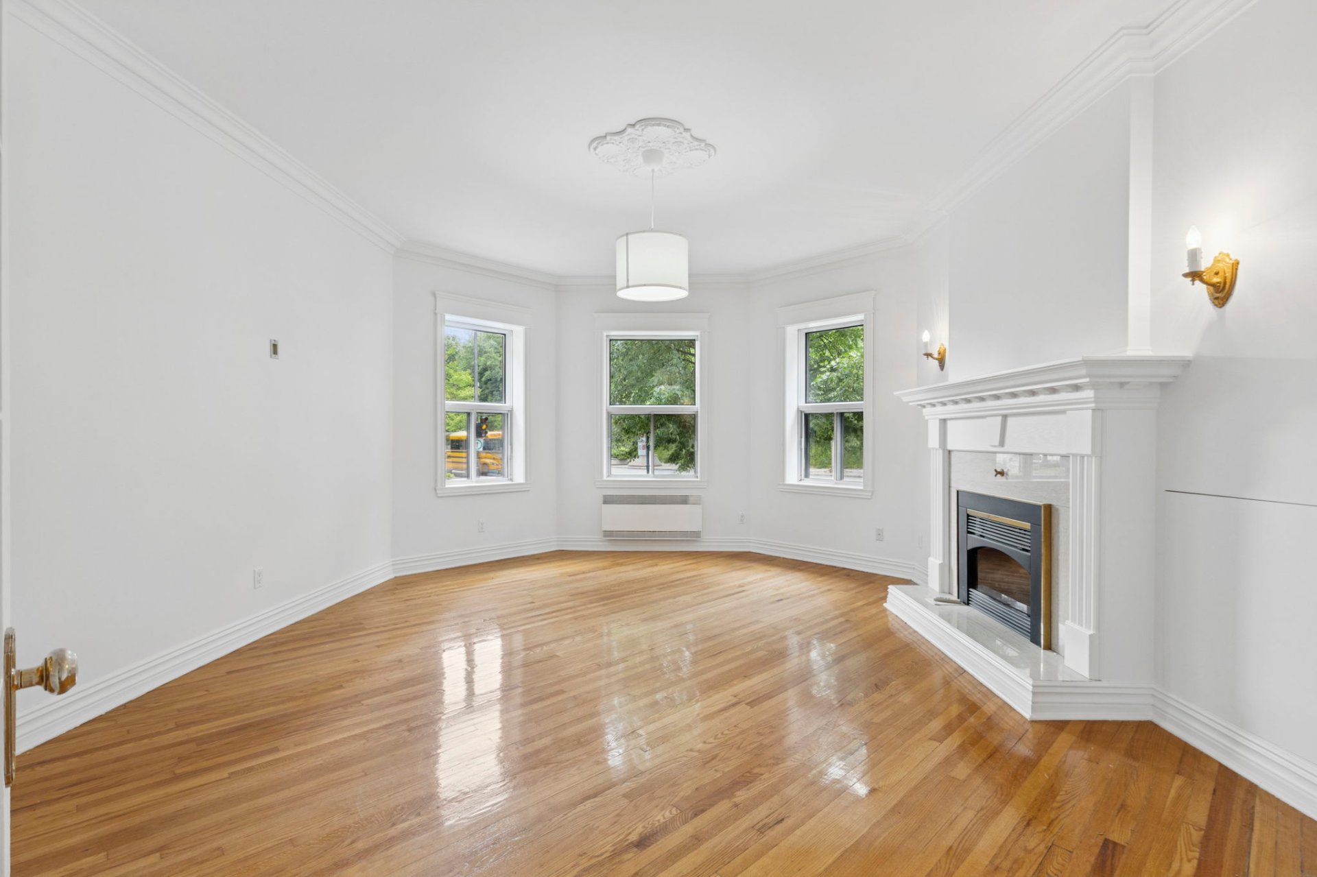 2090 Rue Sherbrooke O. — photo 1