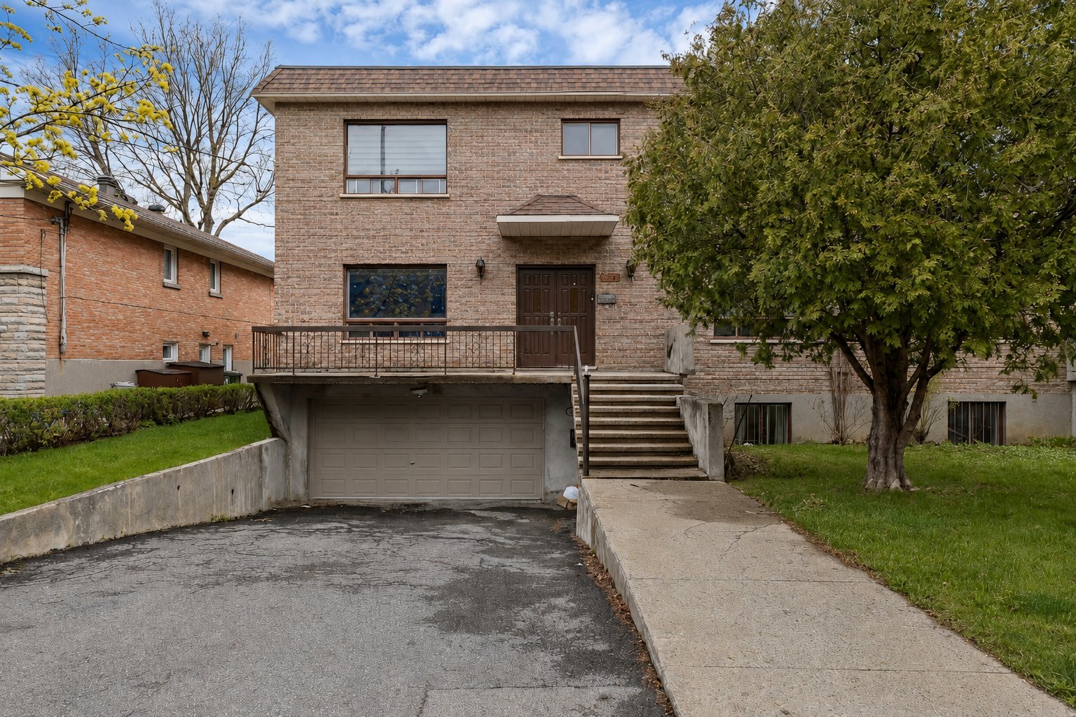 5541 Av. MacDonald — photo 1