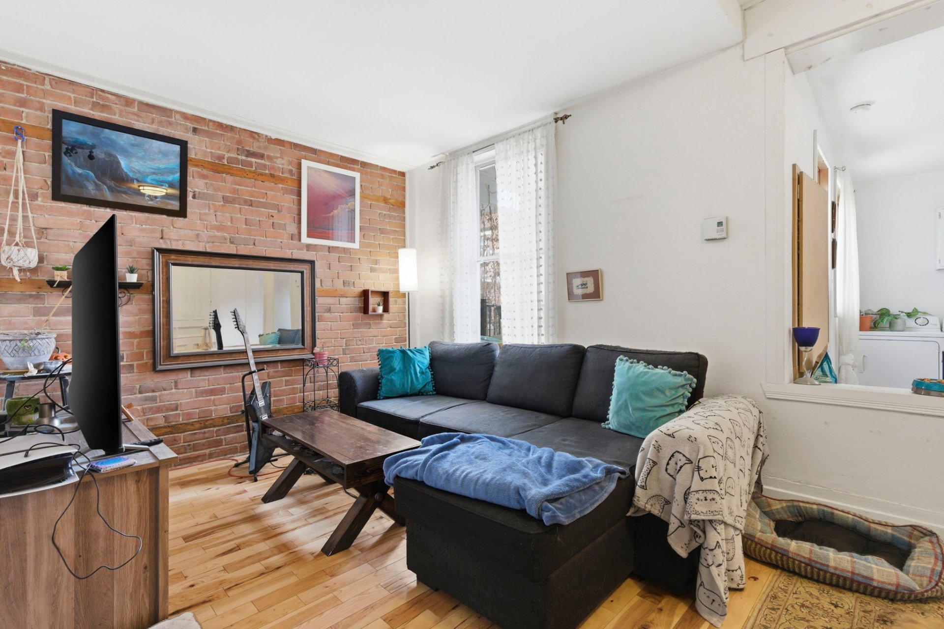 1310 Rue Logan — photo 3