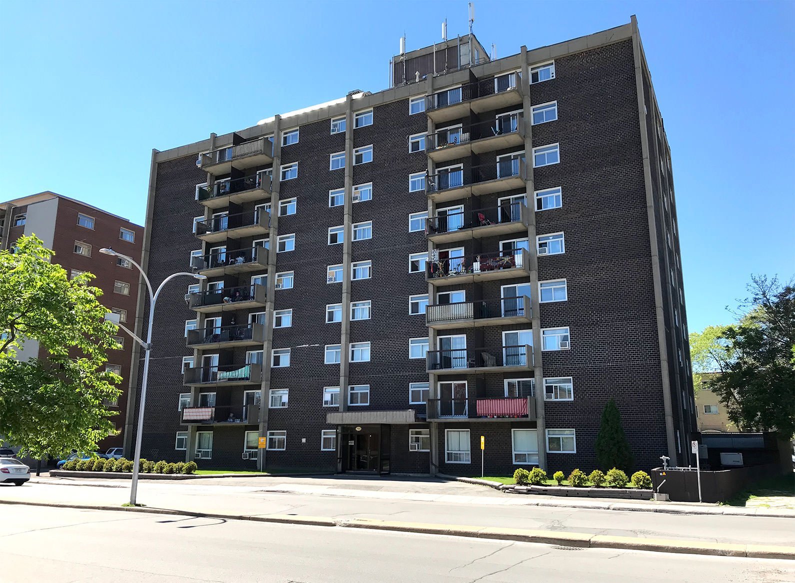 7150 Boul. Viau — photo 1