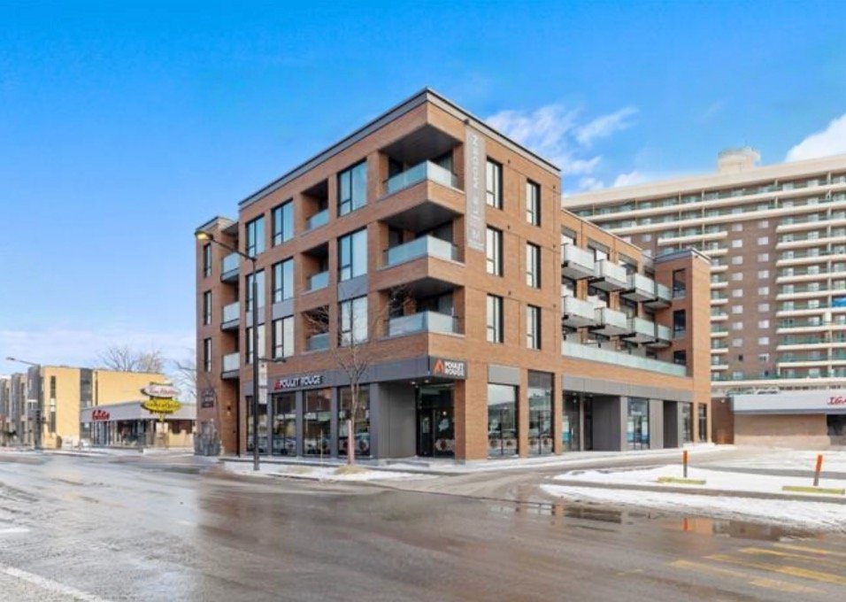 2660 Rue Ontario E. — photo 1