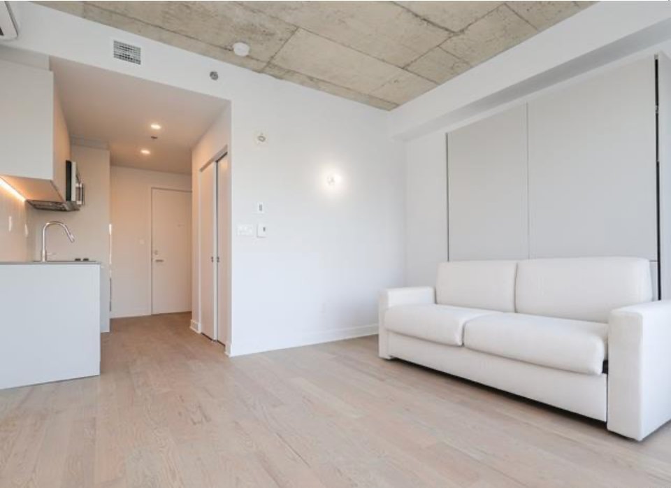 2660 Rue Ontario E. — photo 2