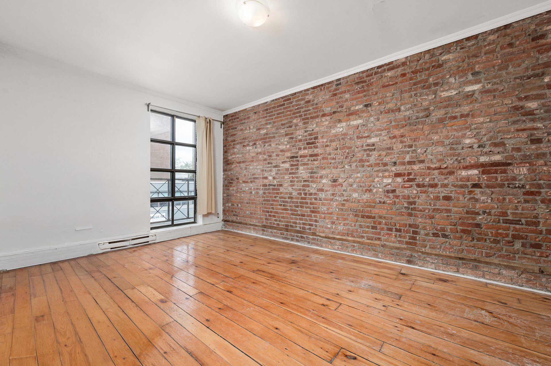 932 Boul. De Maisonneuve E. — photo 3