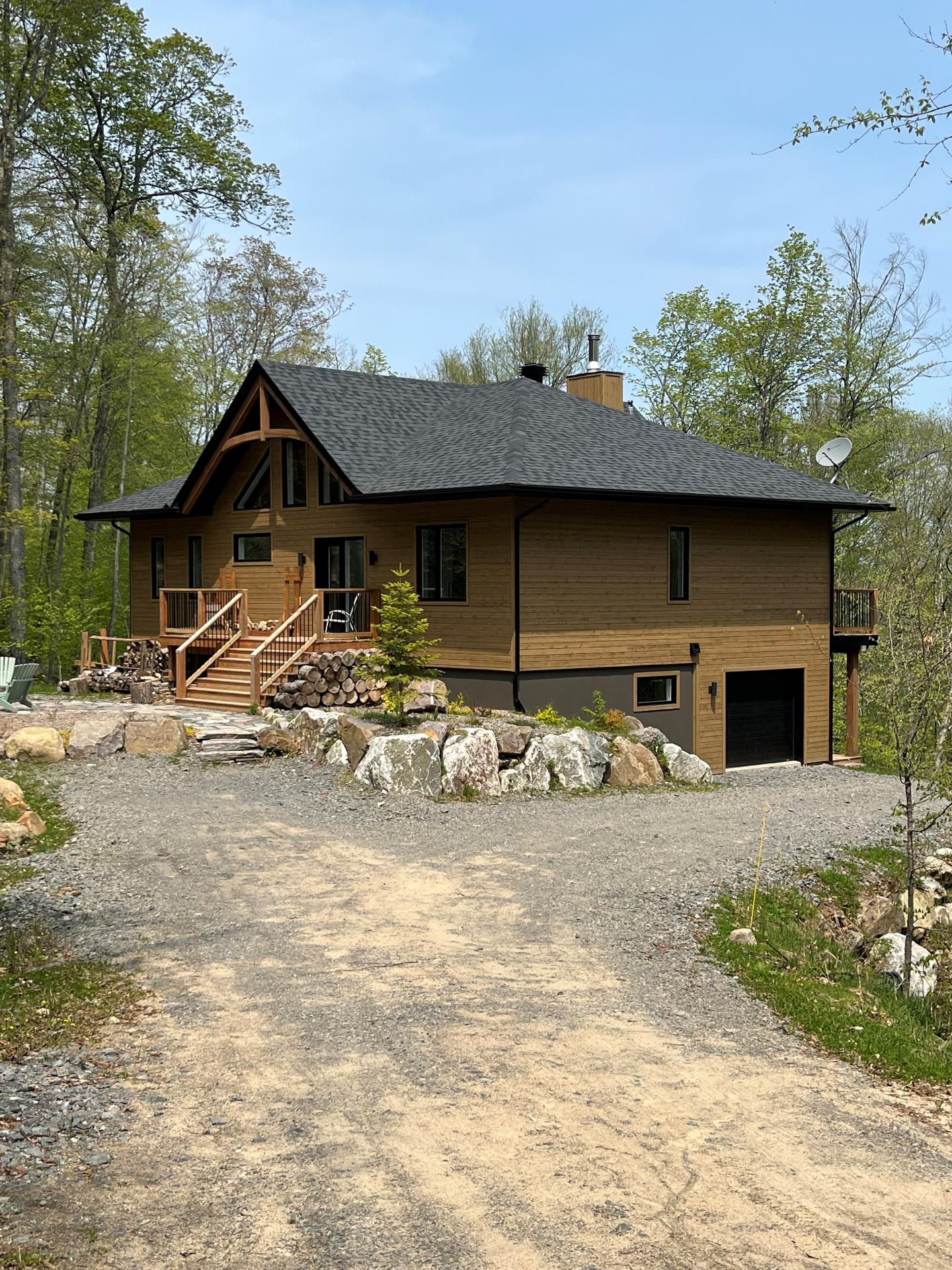 580 Ch. des Glissades — photo 1