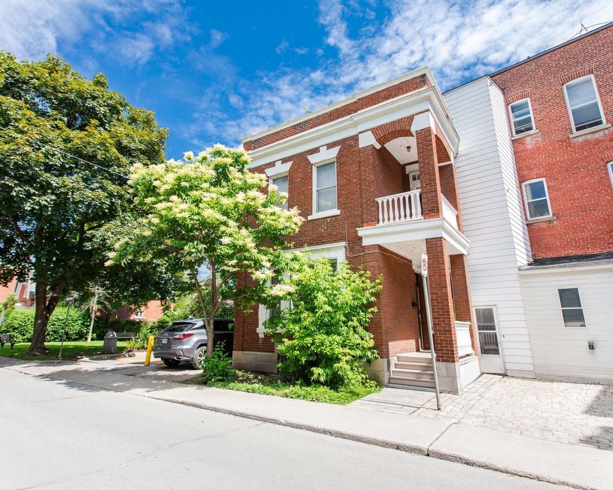 315 Av. Olivier — photo 2