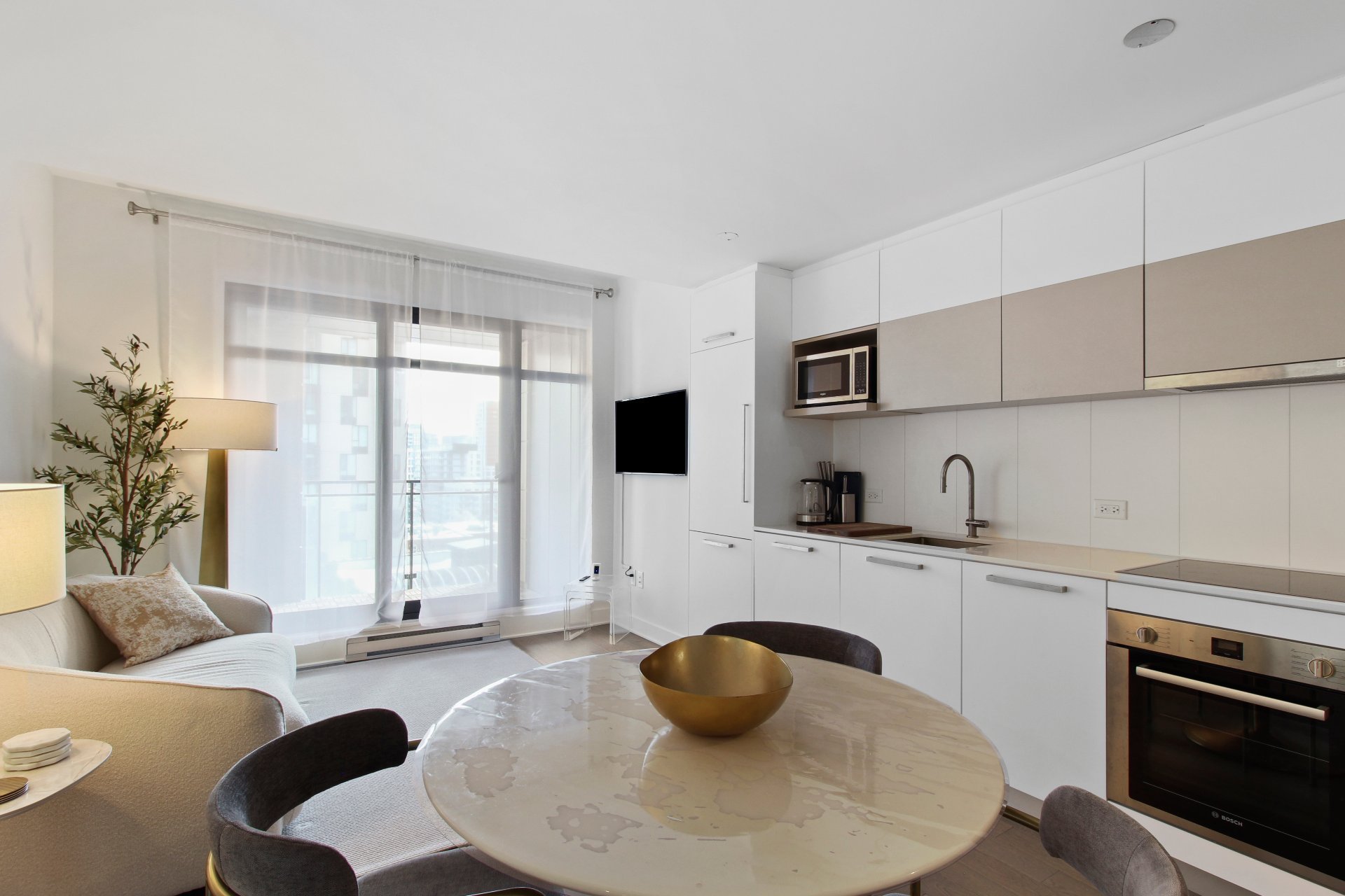 628 Rue St-Jacques — photo 3
