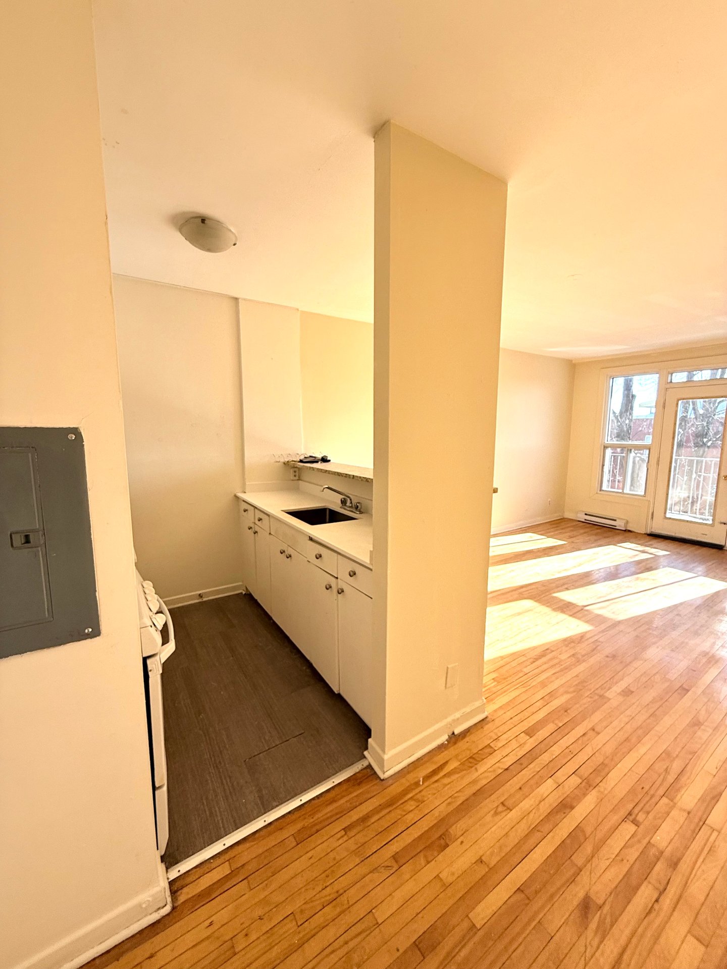 3605 Av. Linton — photo 2