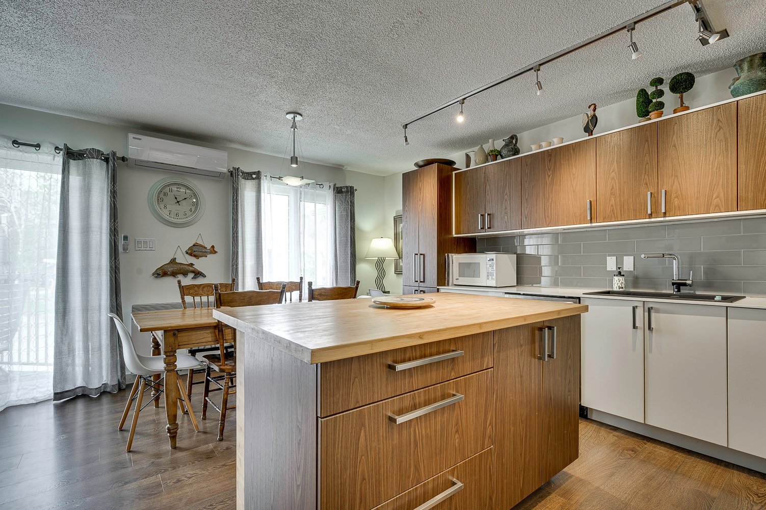 604 Ch. du Skieur — photo 1