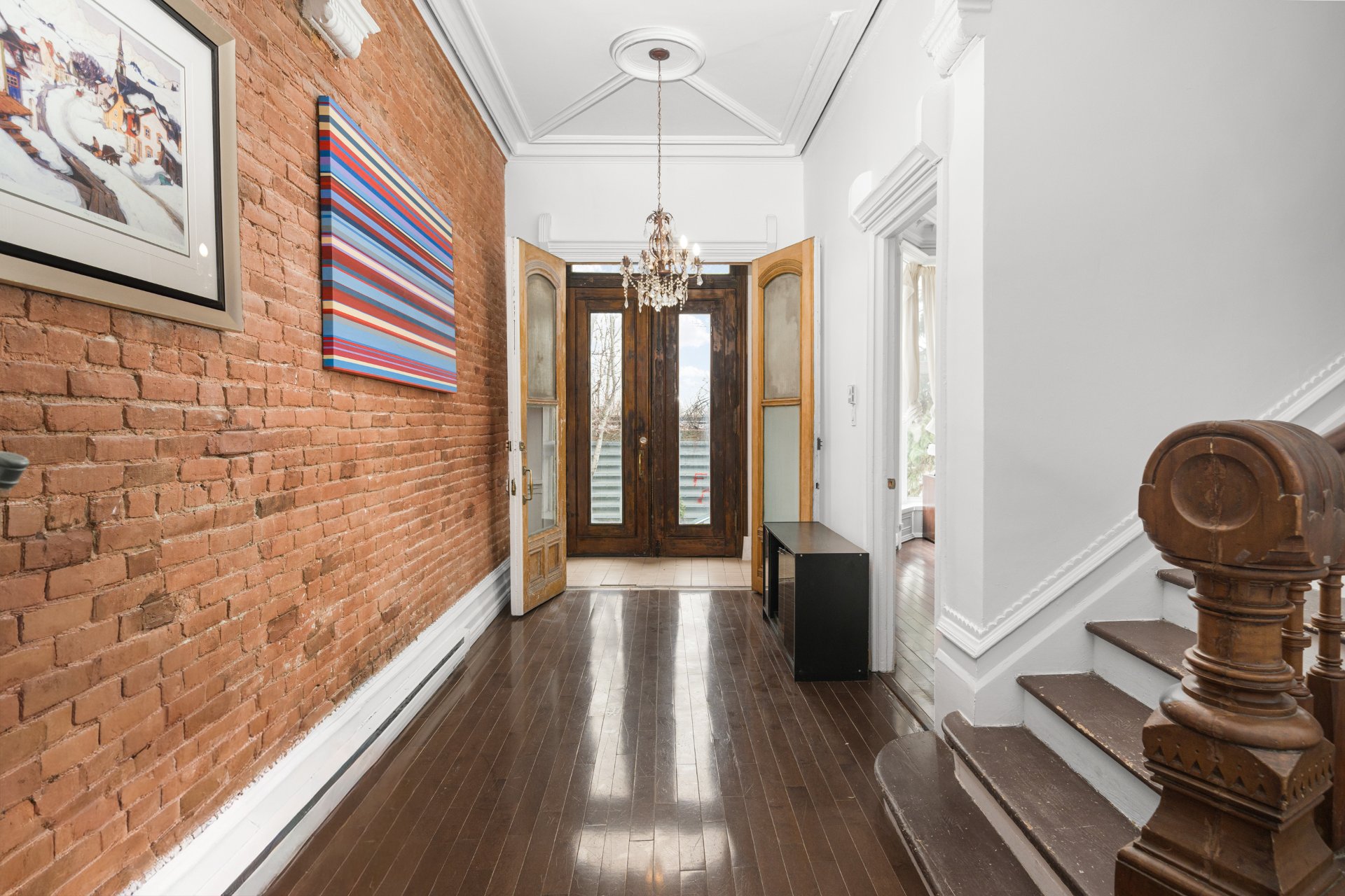 1463 Av. Argyle — photo 2