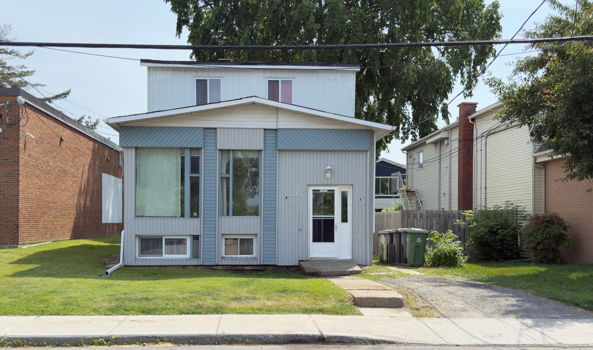 595 Av. Marshall — photo 1