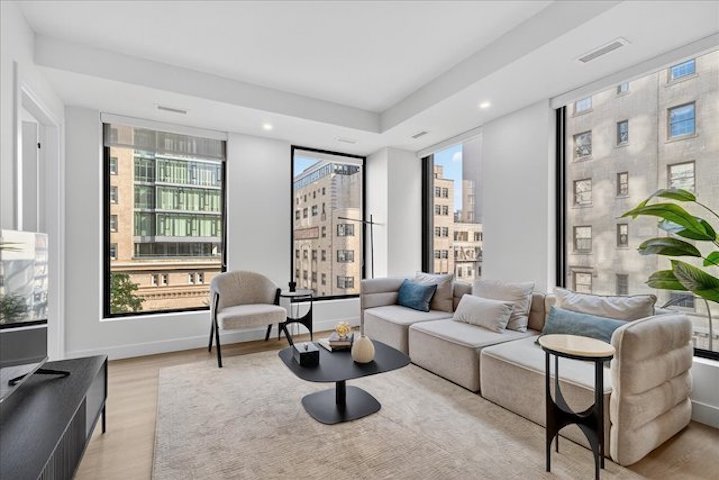 1245 Rue Sherbrooke O. — photo 2